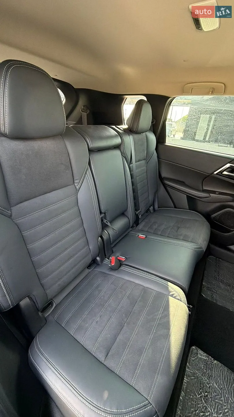 2021 Mitsubishi Outlander - мініатюра 24
