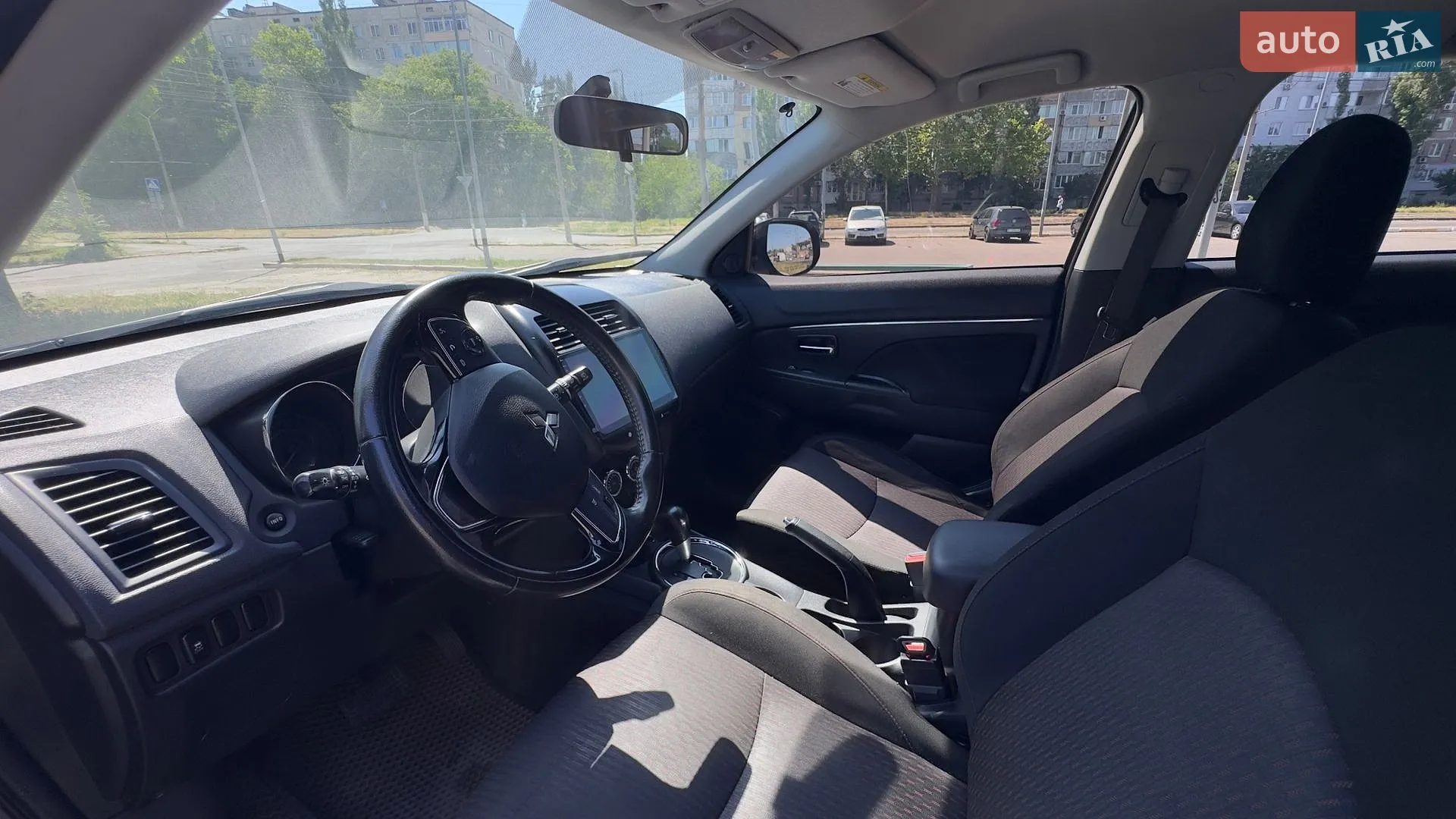 2016 Mitsubishi Outlander - мініатюра 8