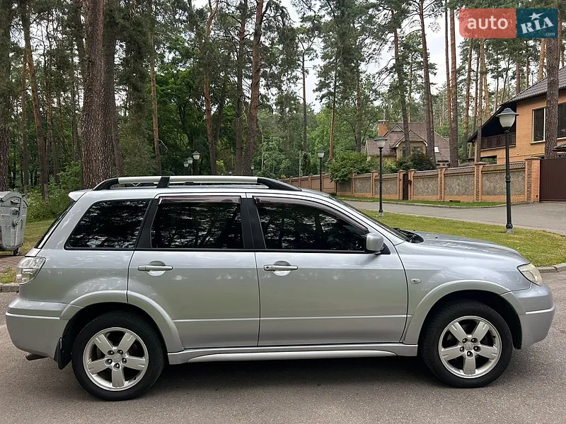 Mitsubishi Outlander 2008 VIN JMBXRCU5W9U000384 фото оголошення 4 з 51