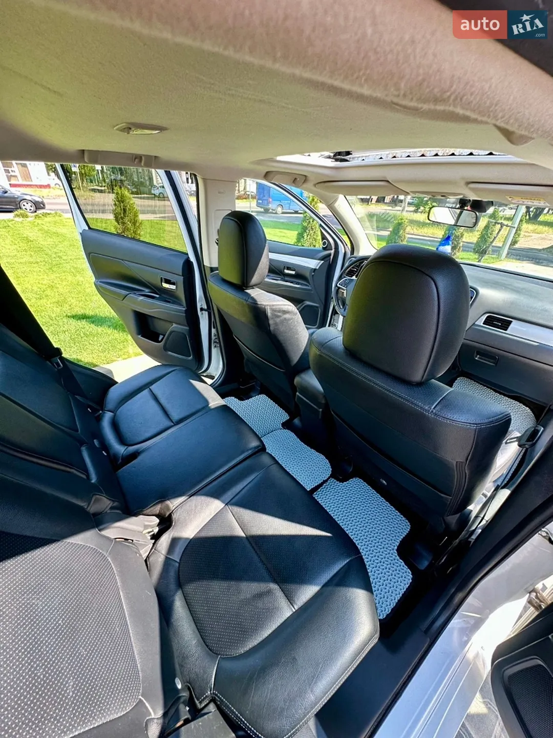 2013 Mitsubishi Outlander - мініатюра 22