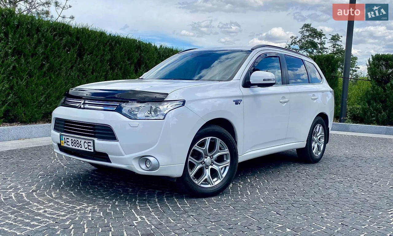 2013 Mitsubishi Outlander - мініатюра 37