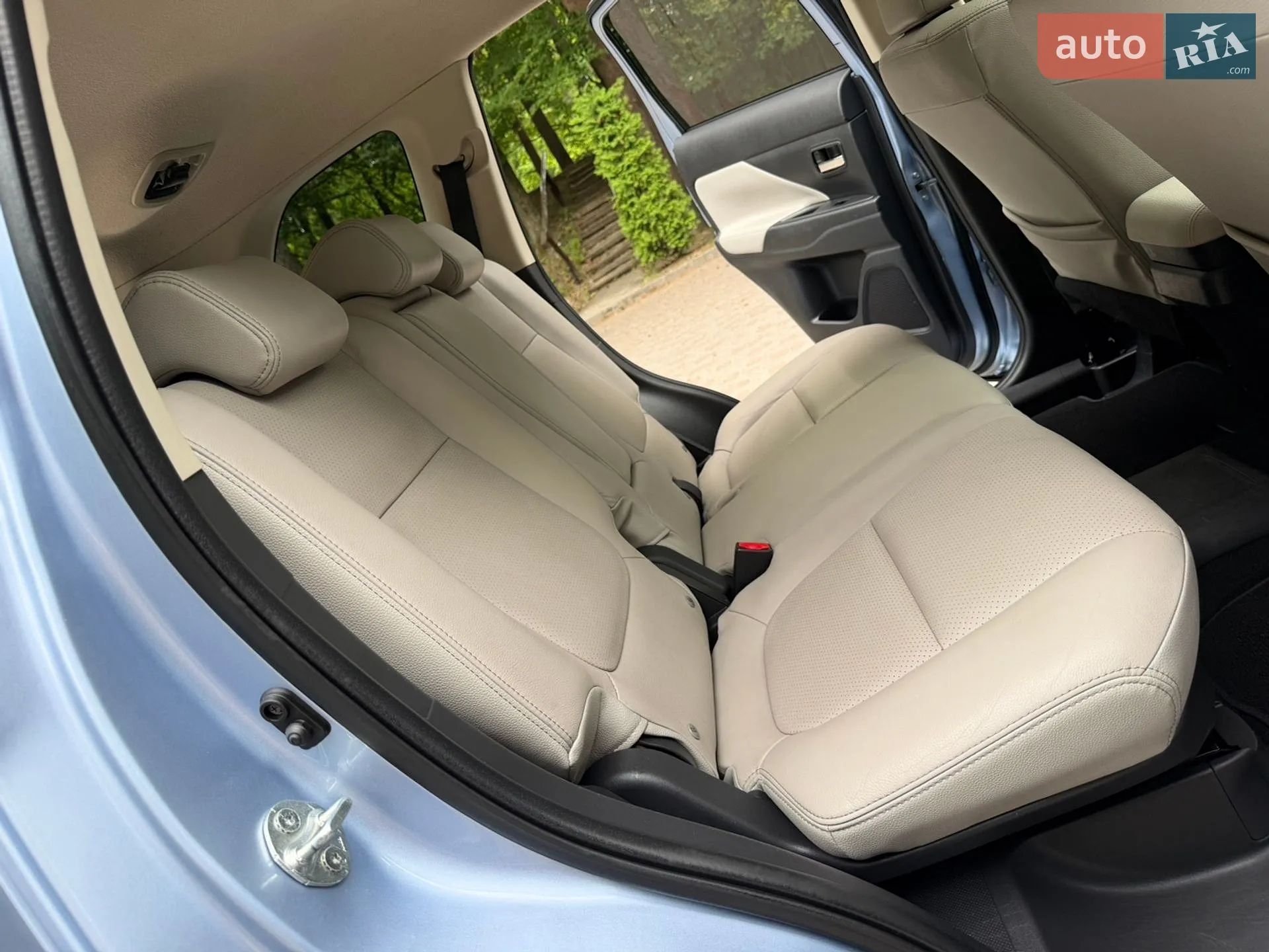 2014 Mitsubishi Outlander - мініатюра 114