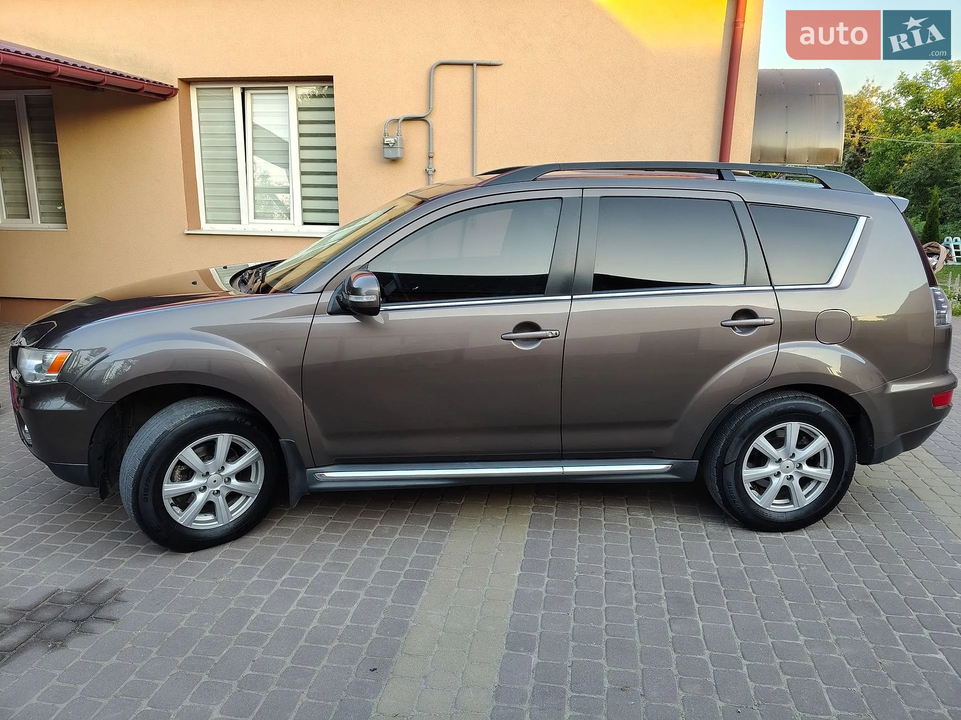 2011 Mitsubishi Outlander - мініатюра 9