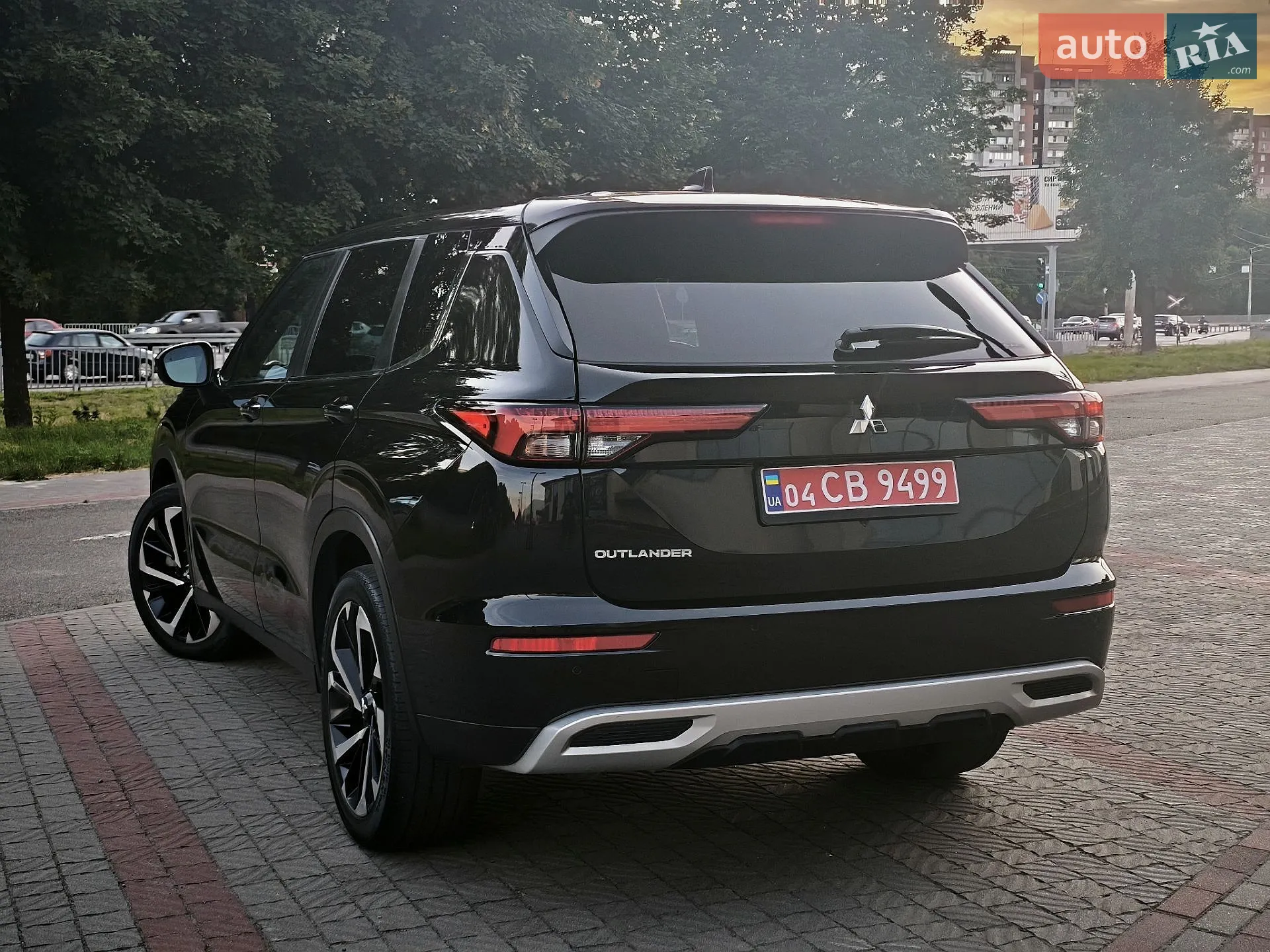 2022 Mitsubishi Outlander - мініатюра 5