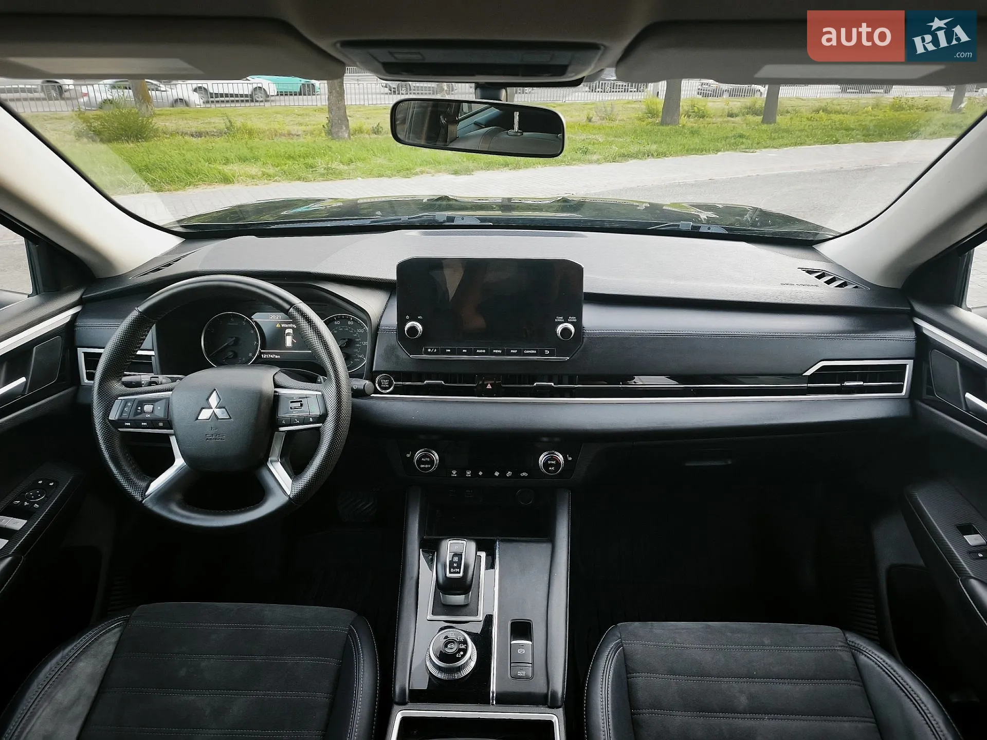 2022 Mitsubishi Outlander - мініатюра 18