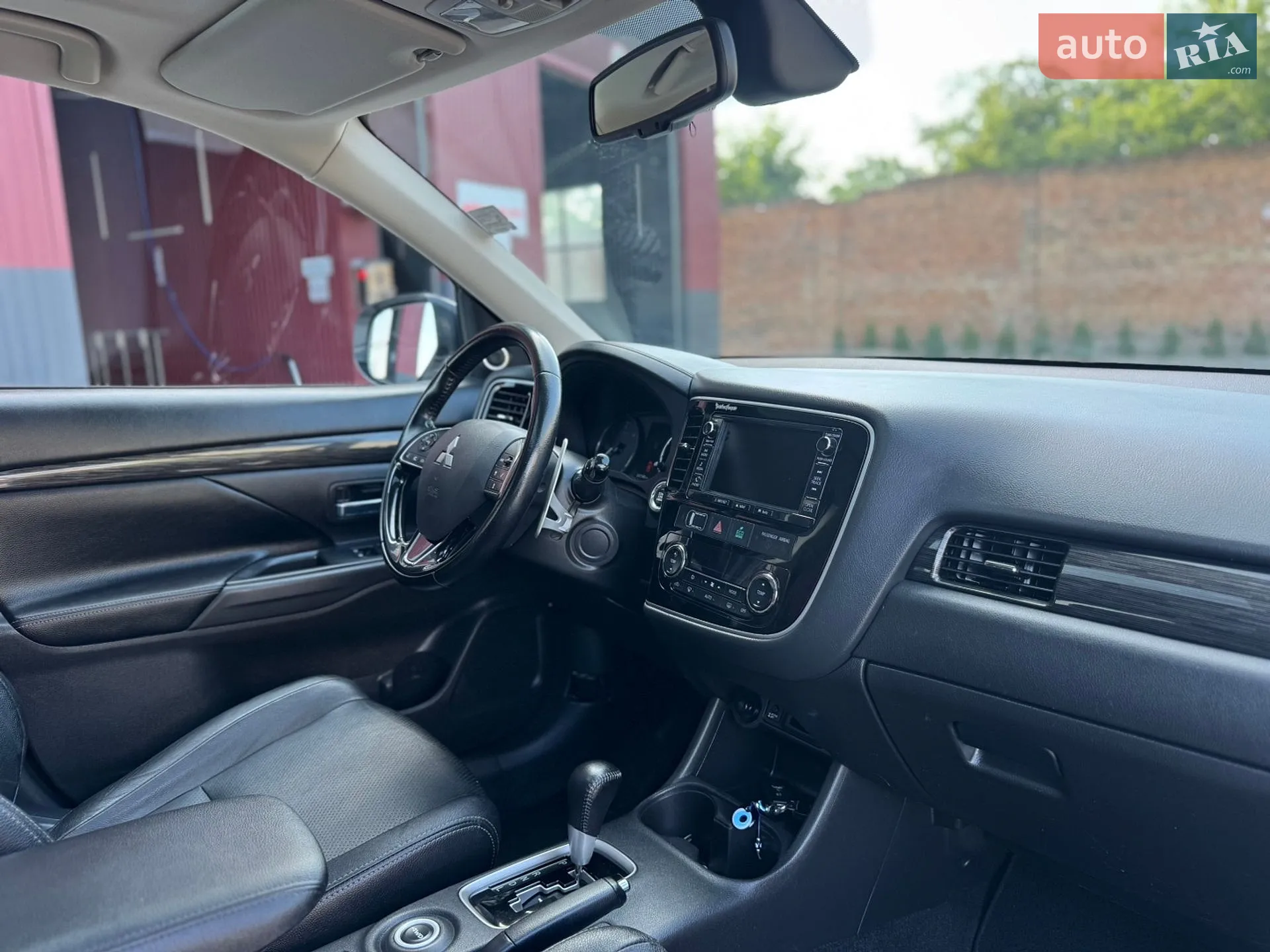 2016 Mitsubishi Outlander - мініатюра 24