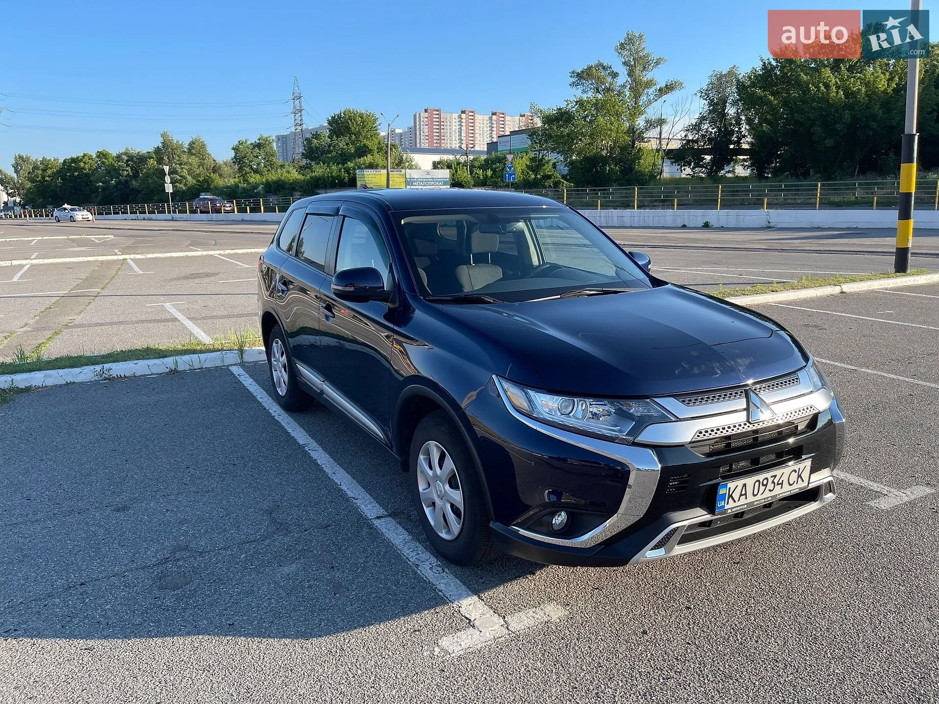 2021 Mitsubishi Outlander - мініатюра 8