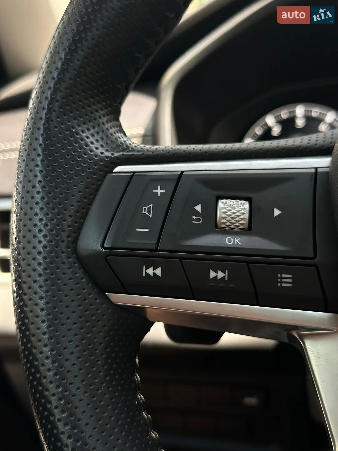 2024 Mitsubishi Outlander - мініатюра 38