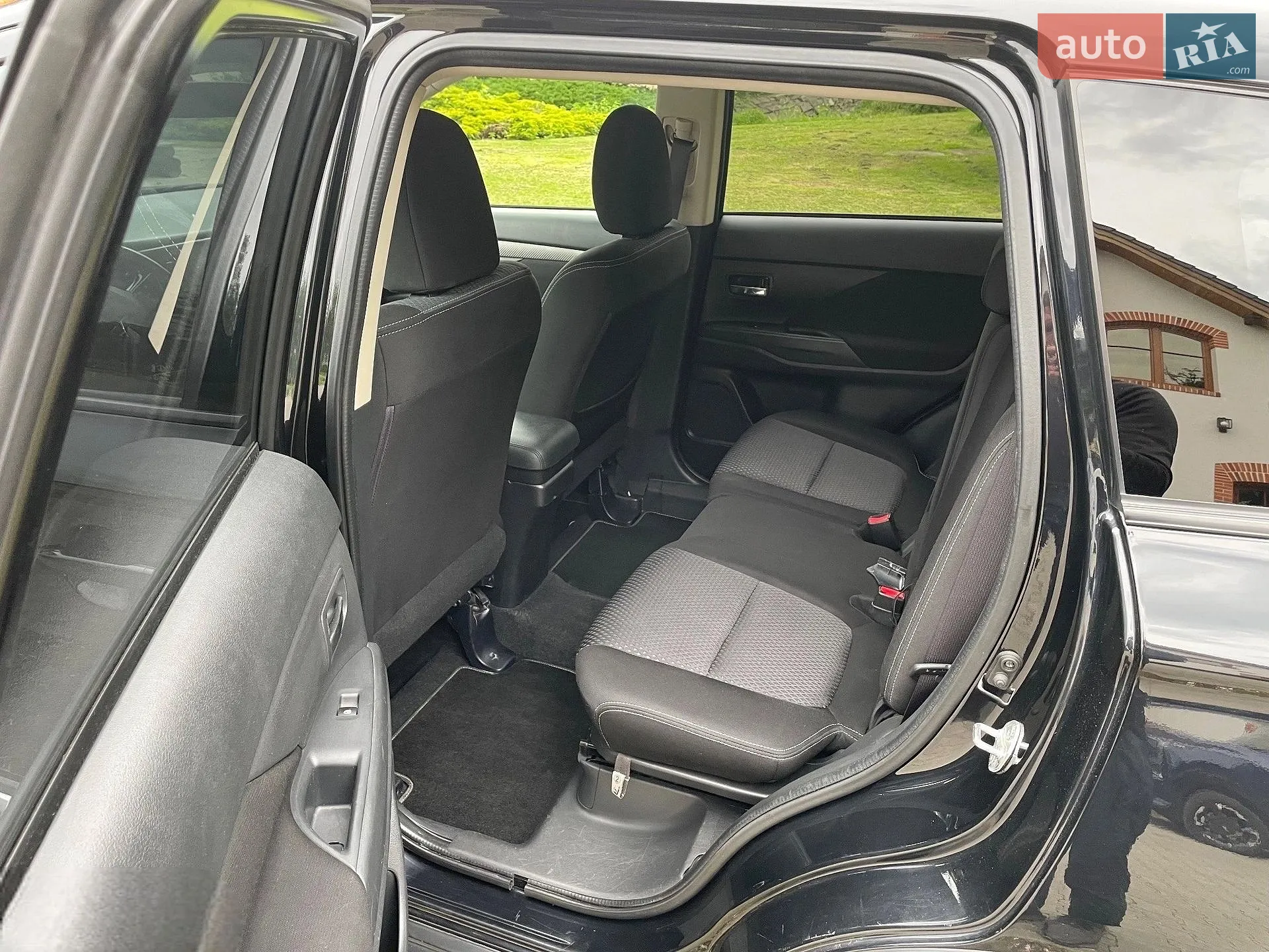 2017 Mitsubishi Outlander - мініатюра 3