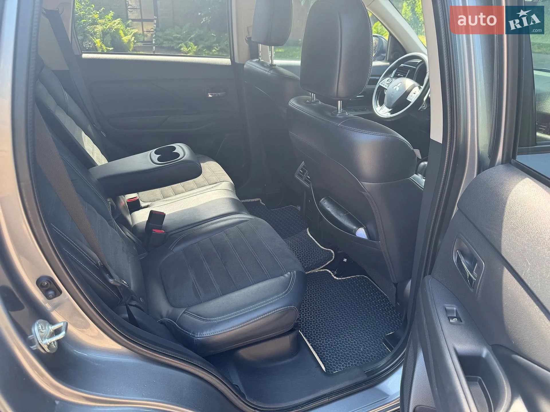 2021 Mitsubishi Outlander - мініатюра 14