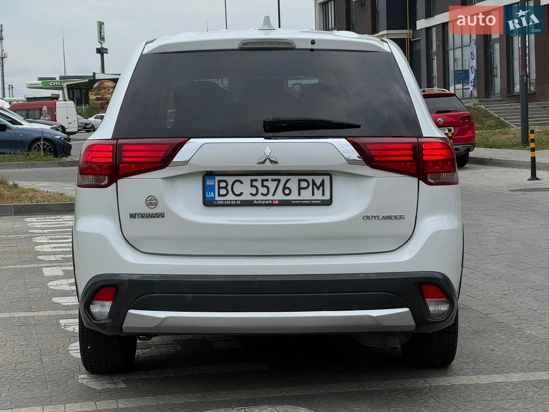 2016 Mitsubishi Outlander - мініатюра 14