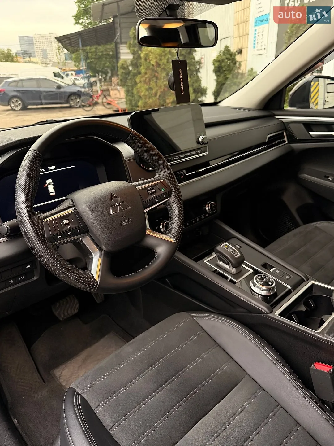 2024 Mitsubishi Outlander - мініатюра 14