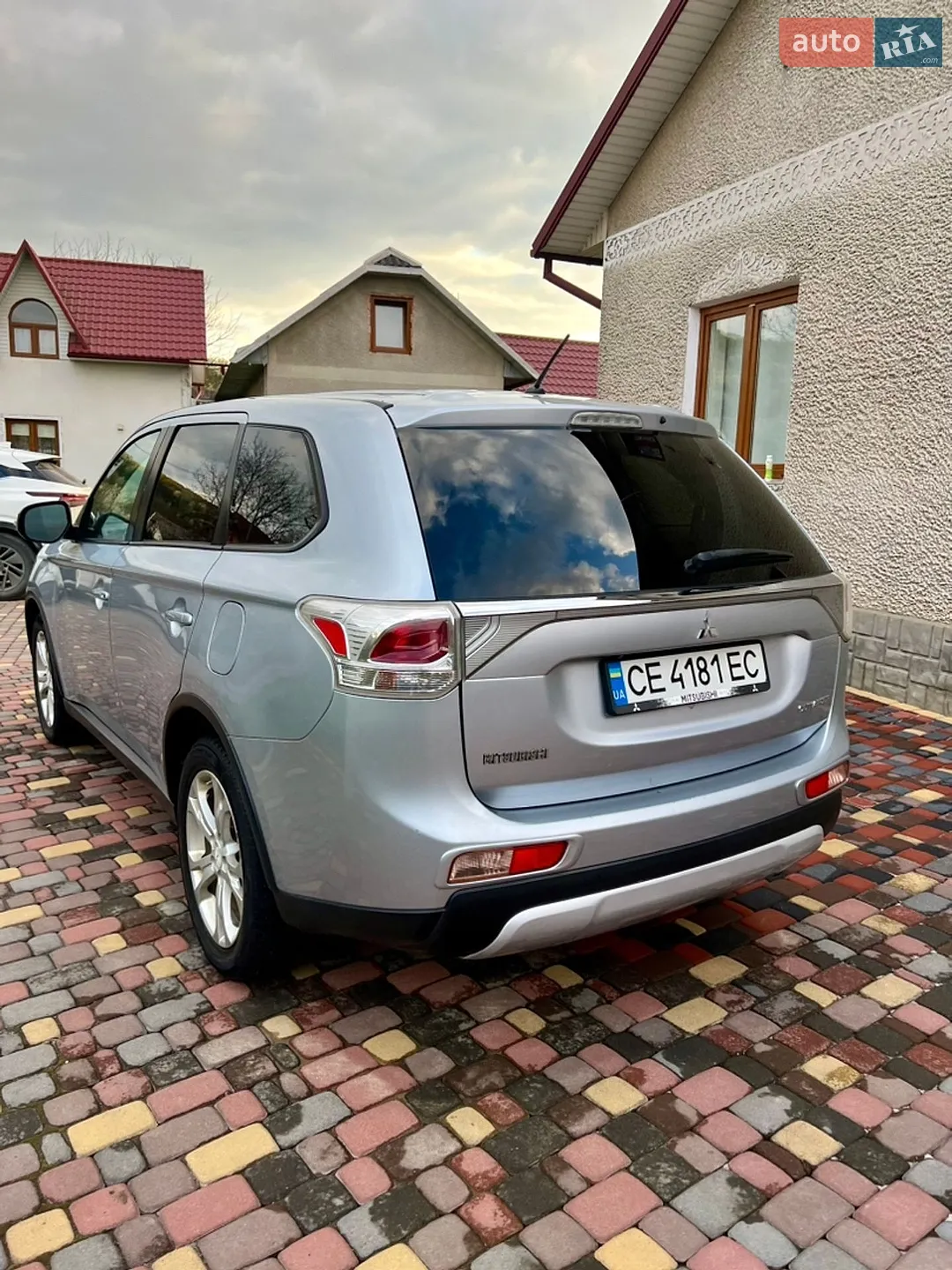 2014 Mitsubishi Outlander - мініатюра 4