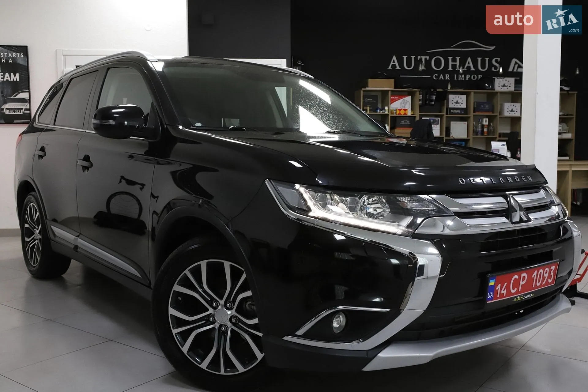 2016 Mitsubishi Outlander - мініатюра 16