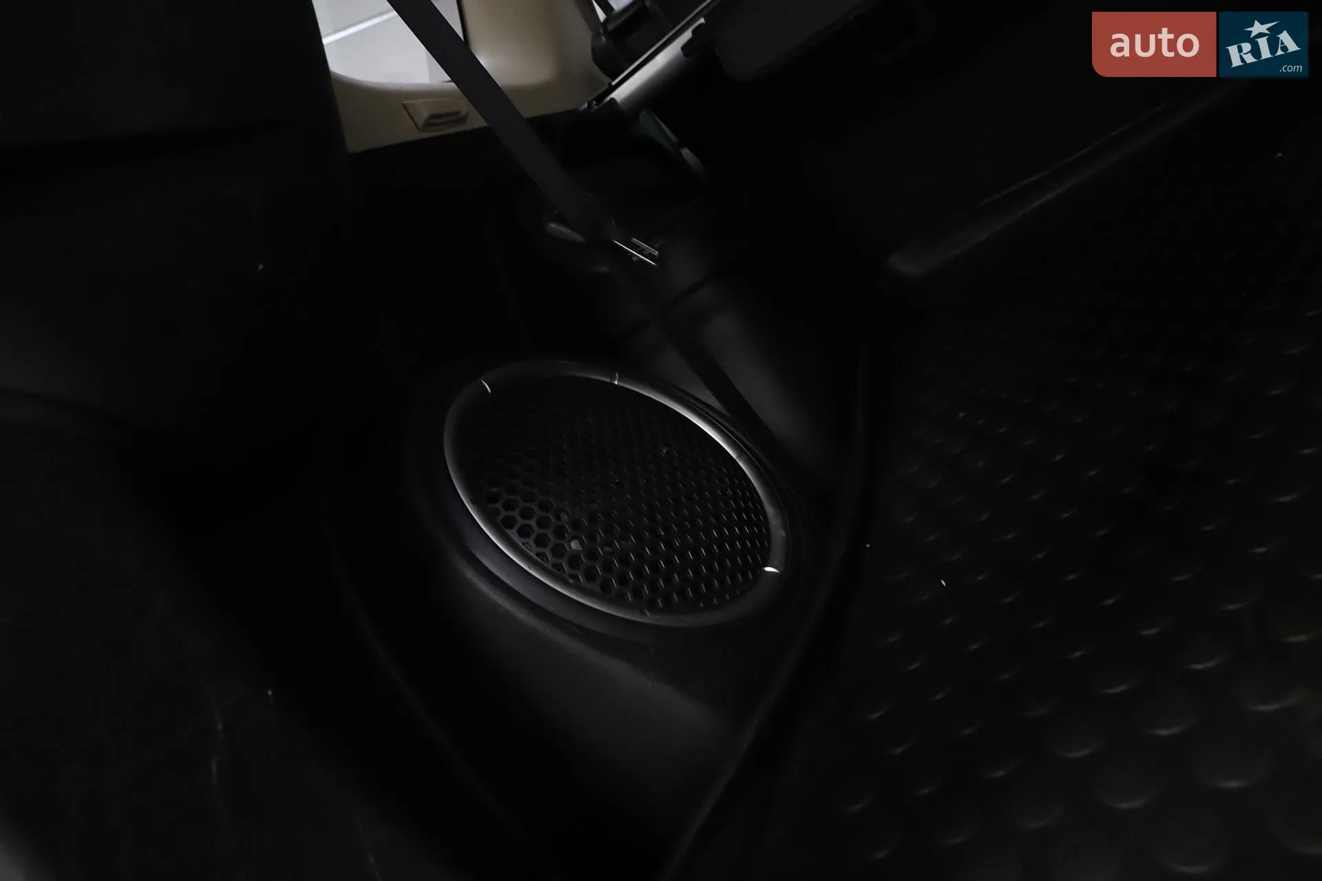 2016 Mitsubishi Outlander - мініатюра 39