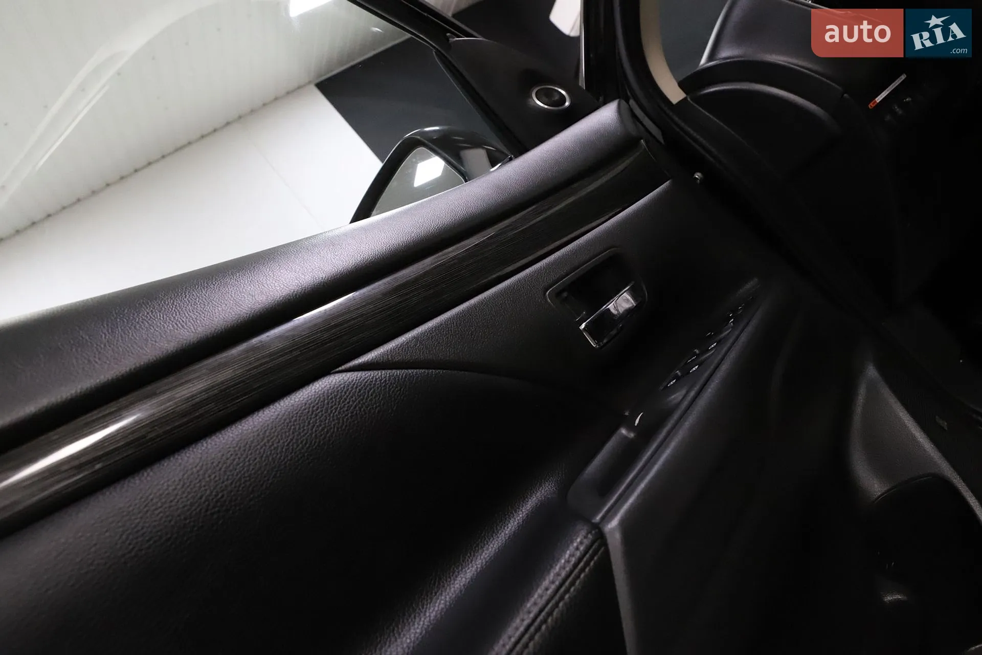 2016 Mitsubishi Outlander - мініатюра 43