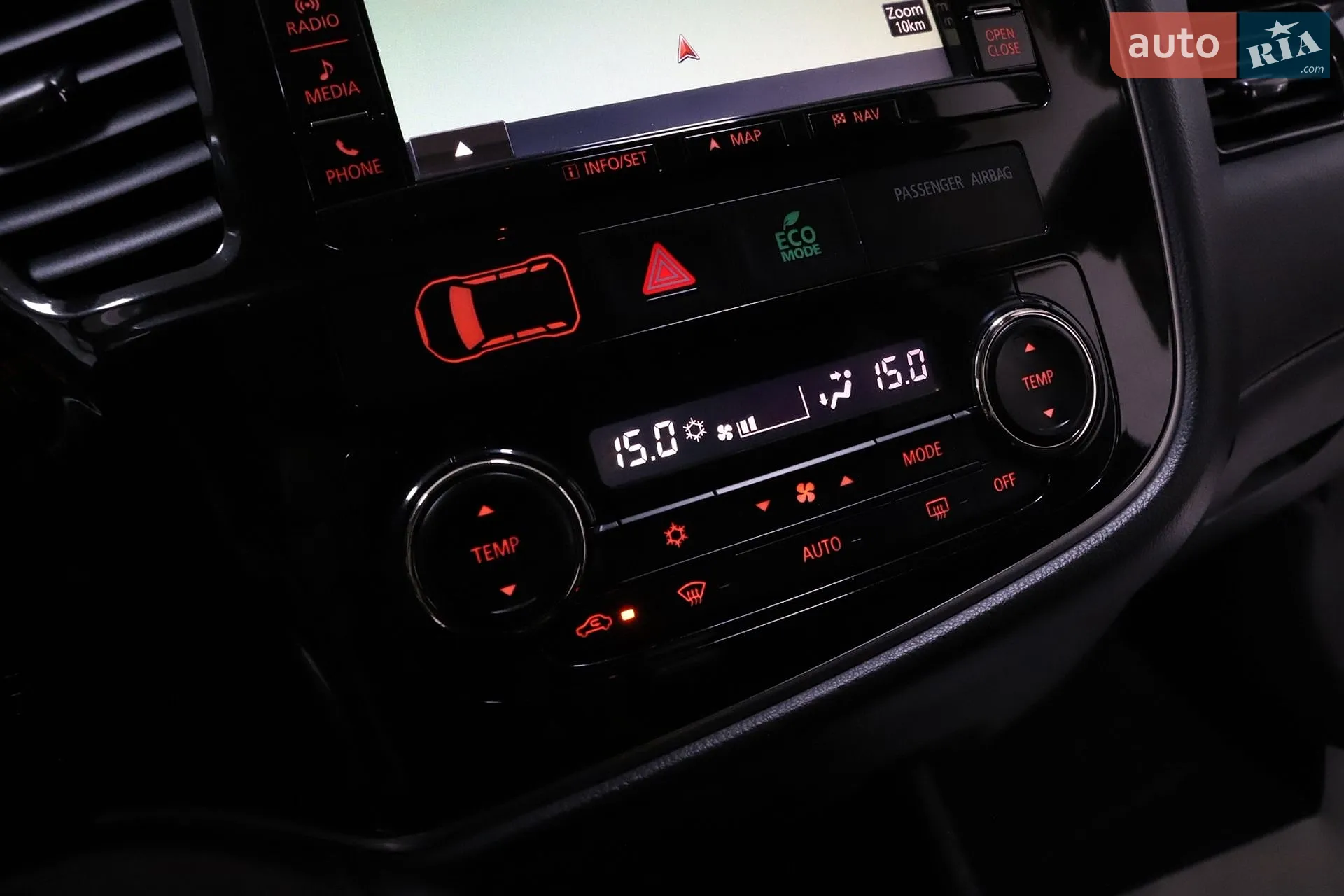2016 Mitsubishi Outlander - мініатюра 57
