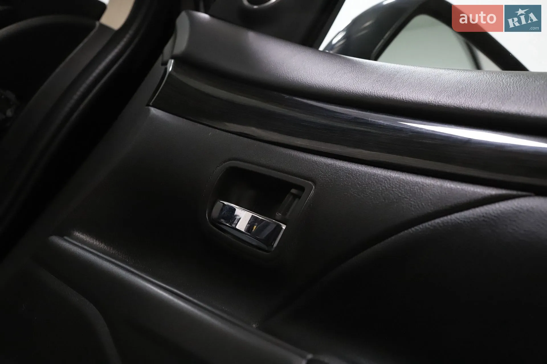 2016 Mitsubishi Outlander - мініатюра 63