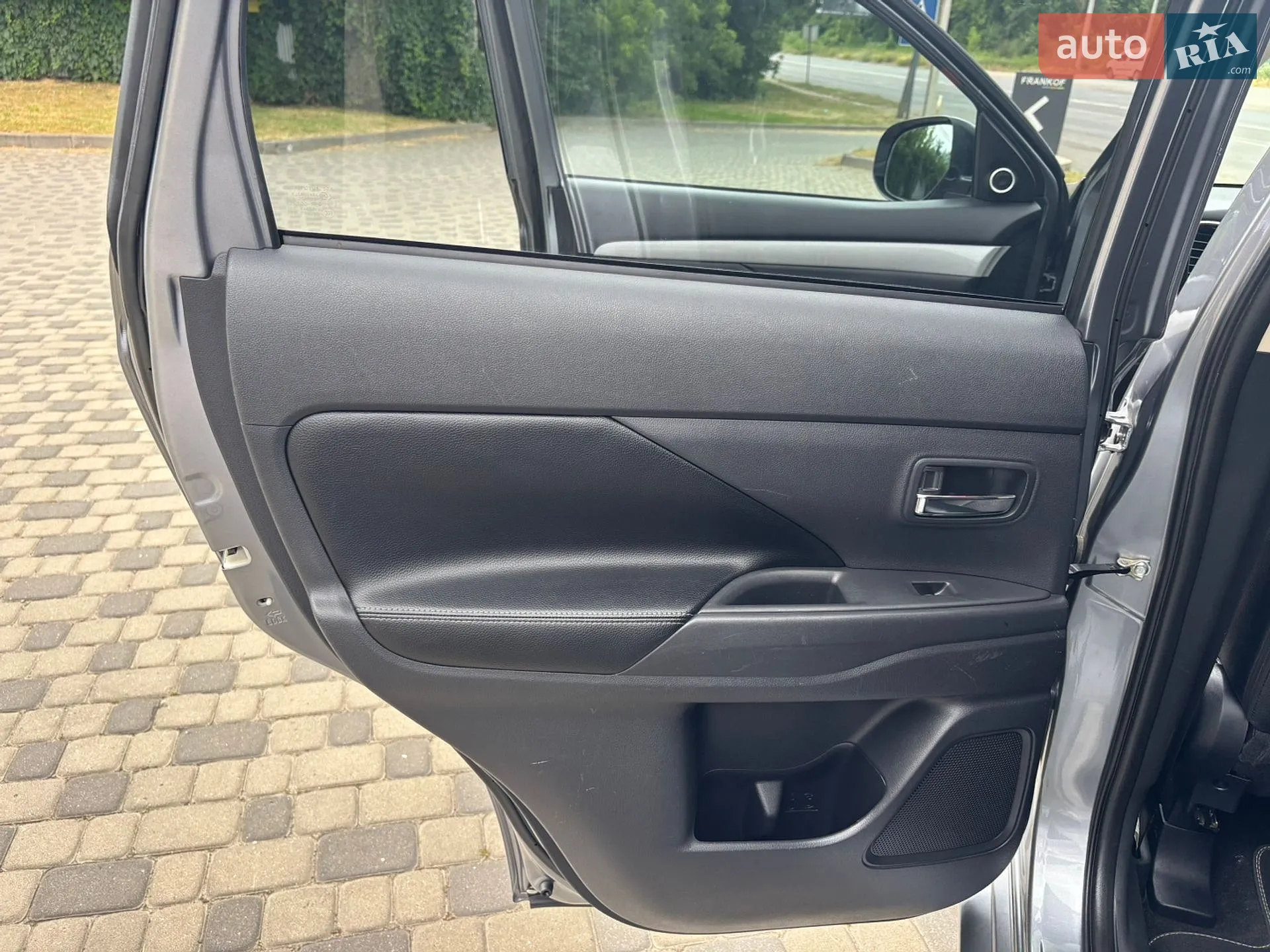 2013 Mitsubishi Outlander - мініатюра 28