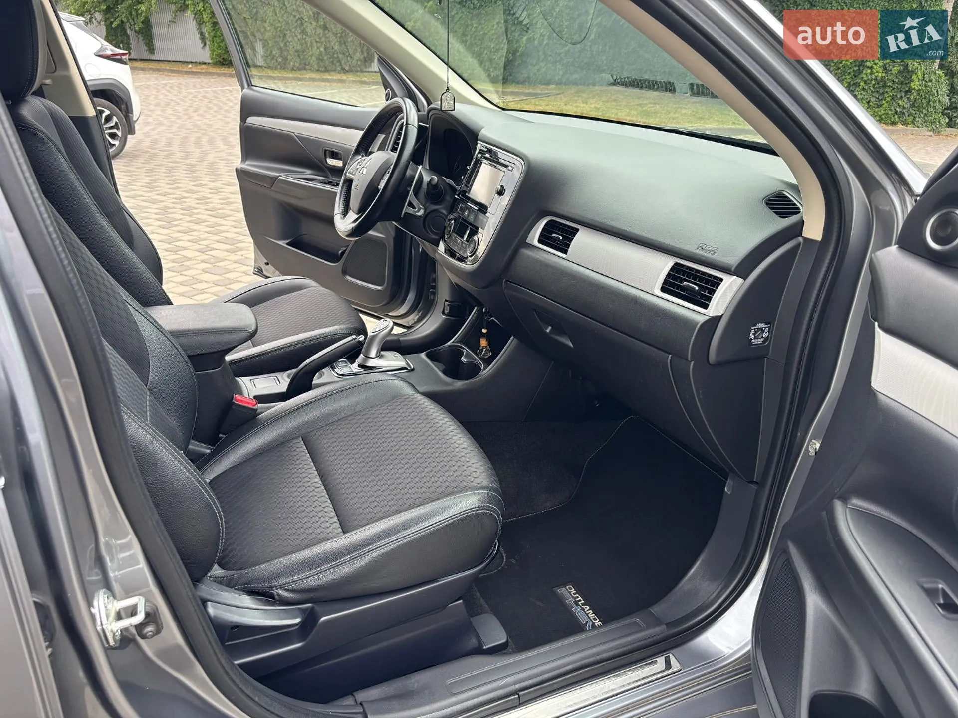 2013 Mitsubishi Outlander - мініатюра 35