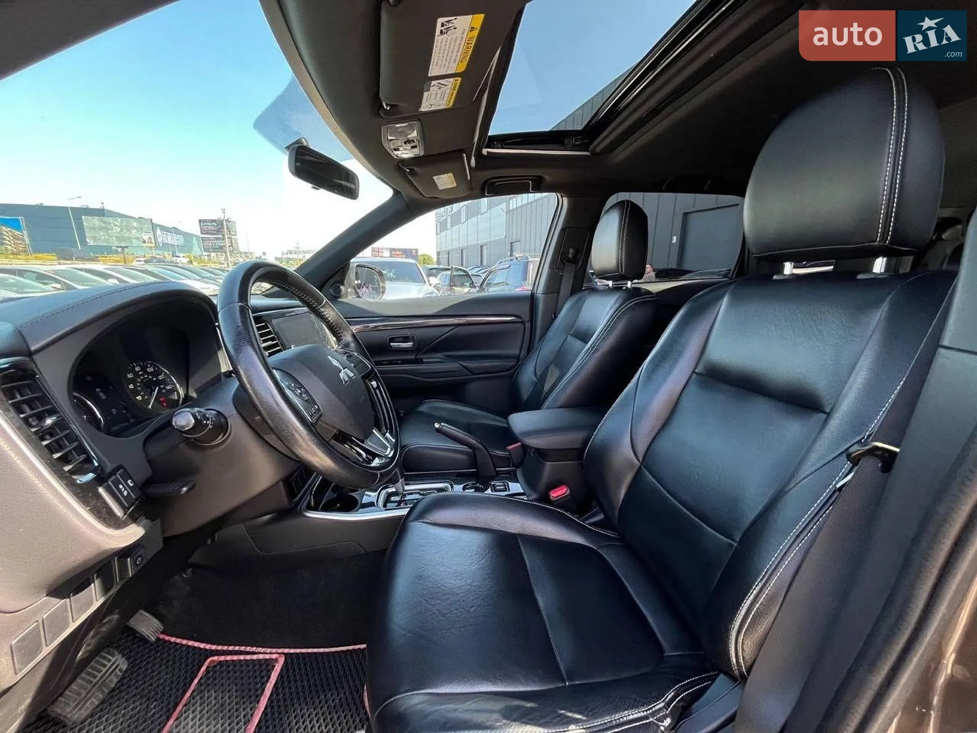 2017 Mitsubishi Outlander - мініатюра 14