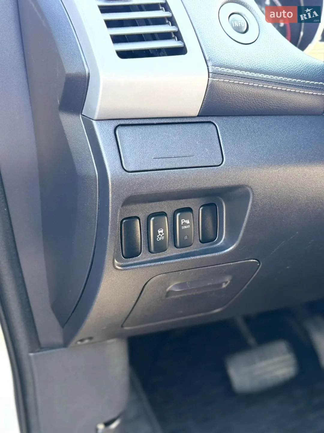 2011 Mitsubishi Outlander - мініатюра 68