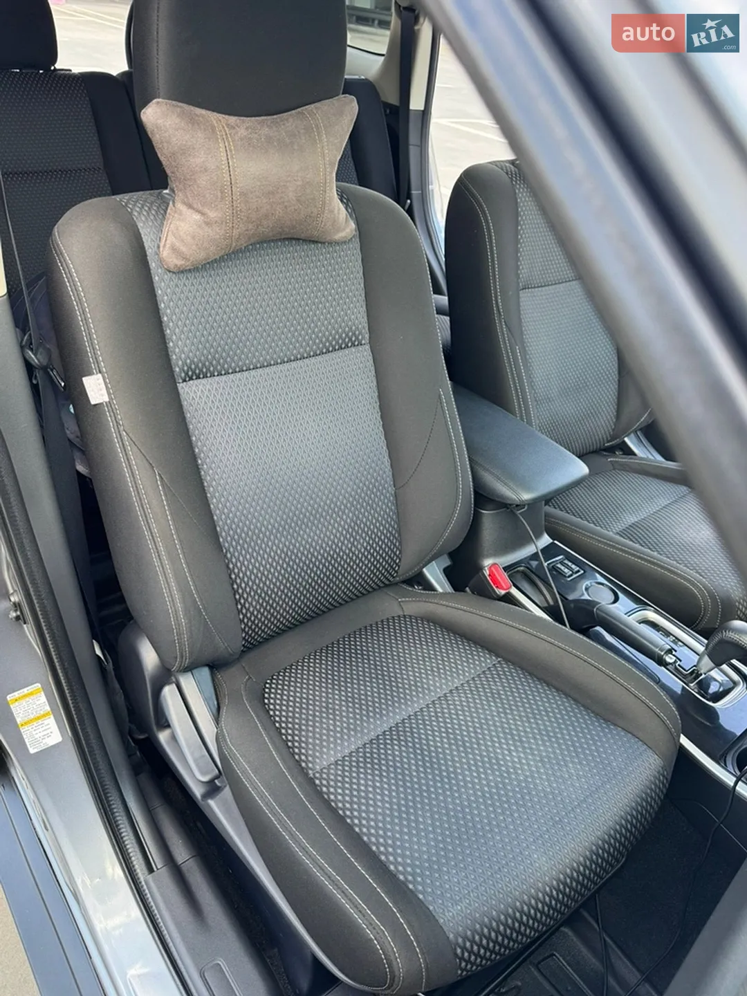 2016 Mitsubishi Outlander - мініатюра 12