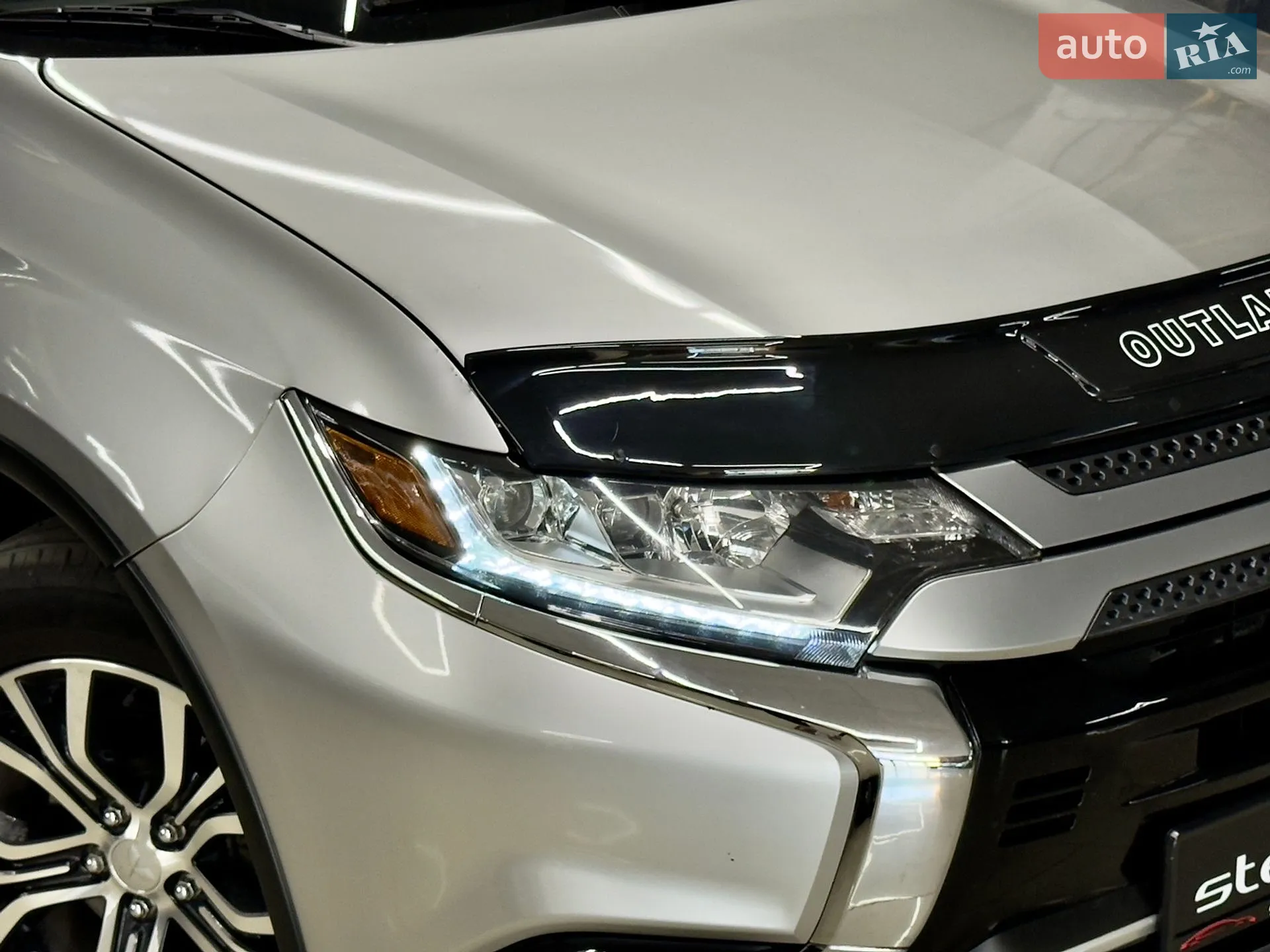 2018 Mitsubishi Outlander - мініатюра 8