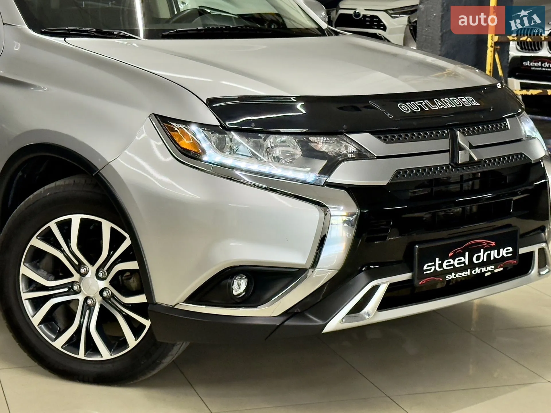 2018 Mitsubishi Outlander - мініатюра 9