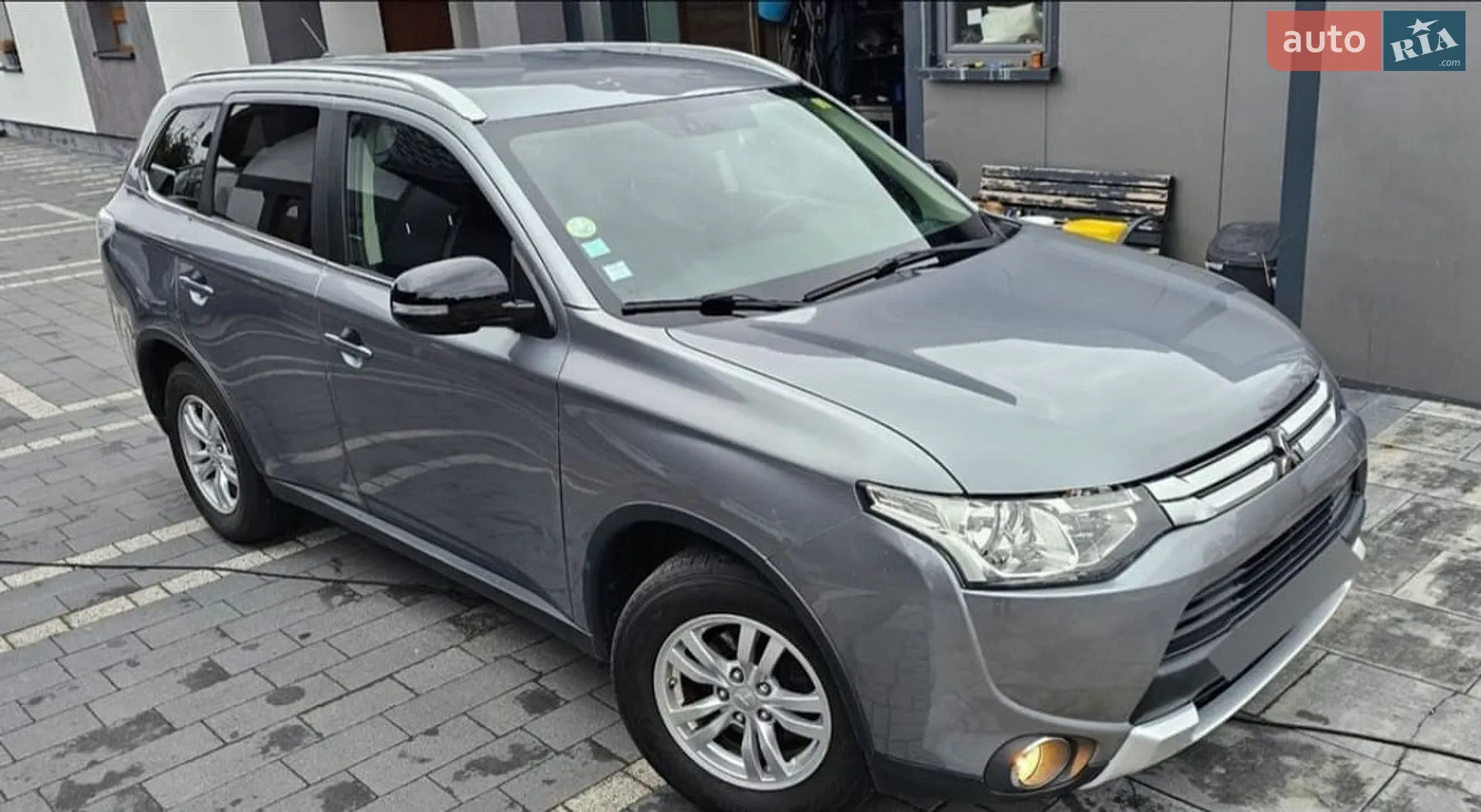 2014 Mitsubishi Outlander - мініатюра 2