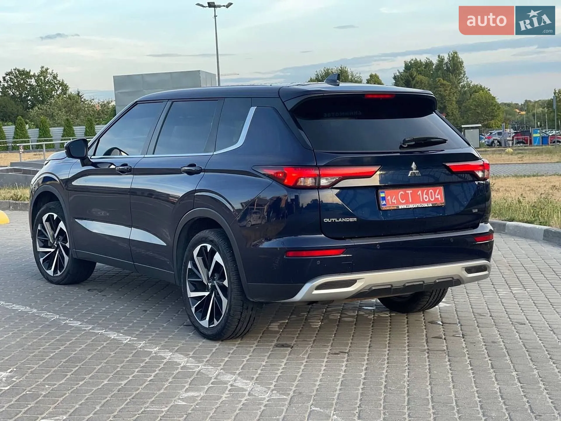 2023 Mitsubishi Outlander - мініатюра 6