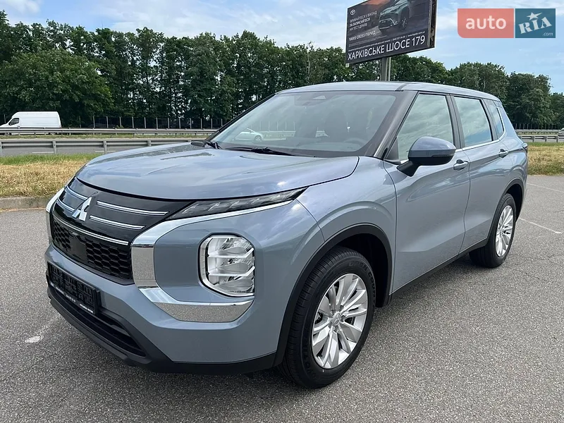 Mitsubishi Outlander 2025