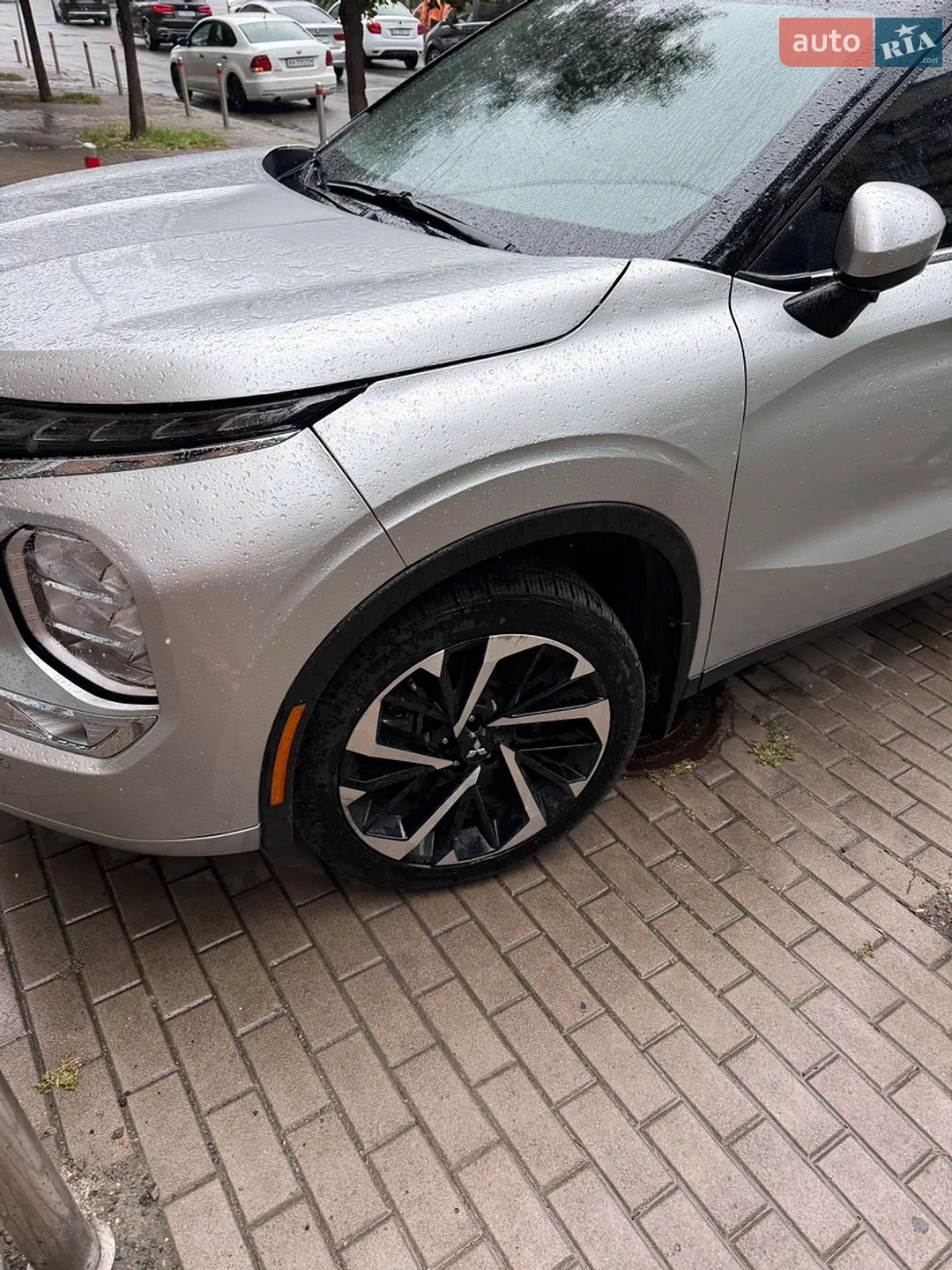 2023 Mitsubishi Outlander - мініатюра 10