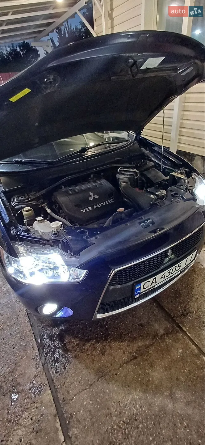 2011 Mitsubishi Outlander - мініатюра 18