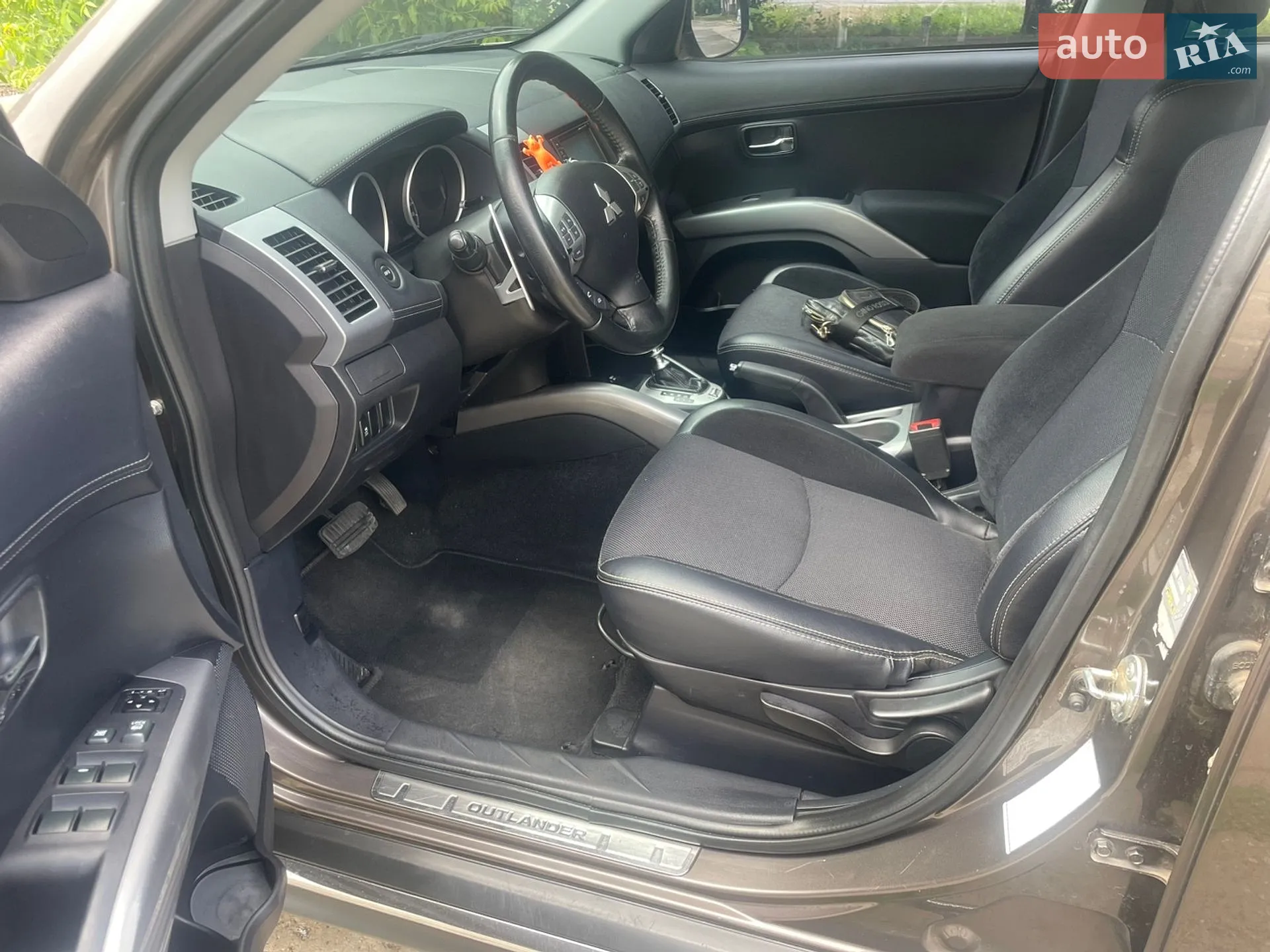 2012 Mitsubishi Outlander - мініатюра 28