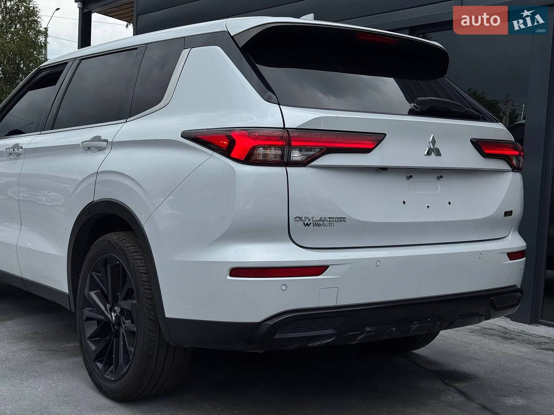 2022 Mitsubishi Outlander - мініатюра 22