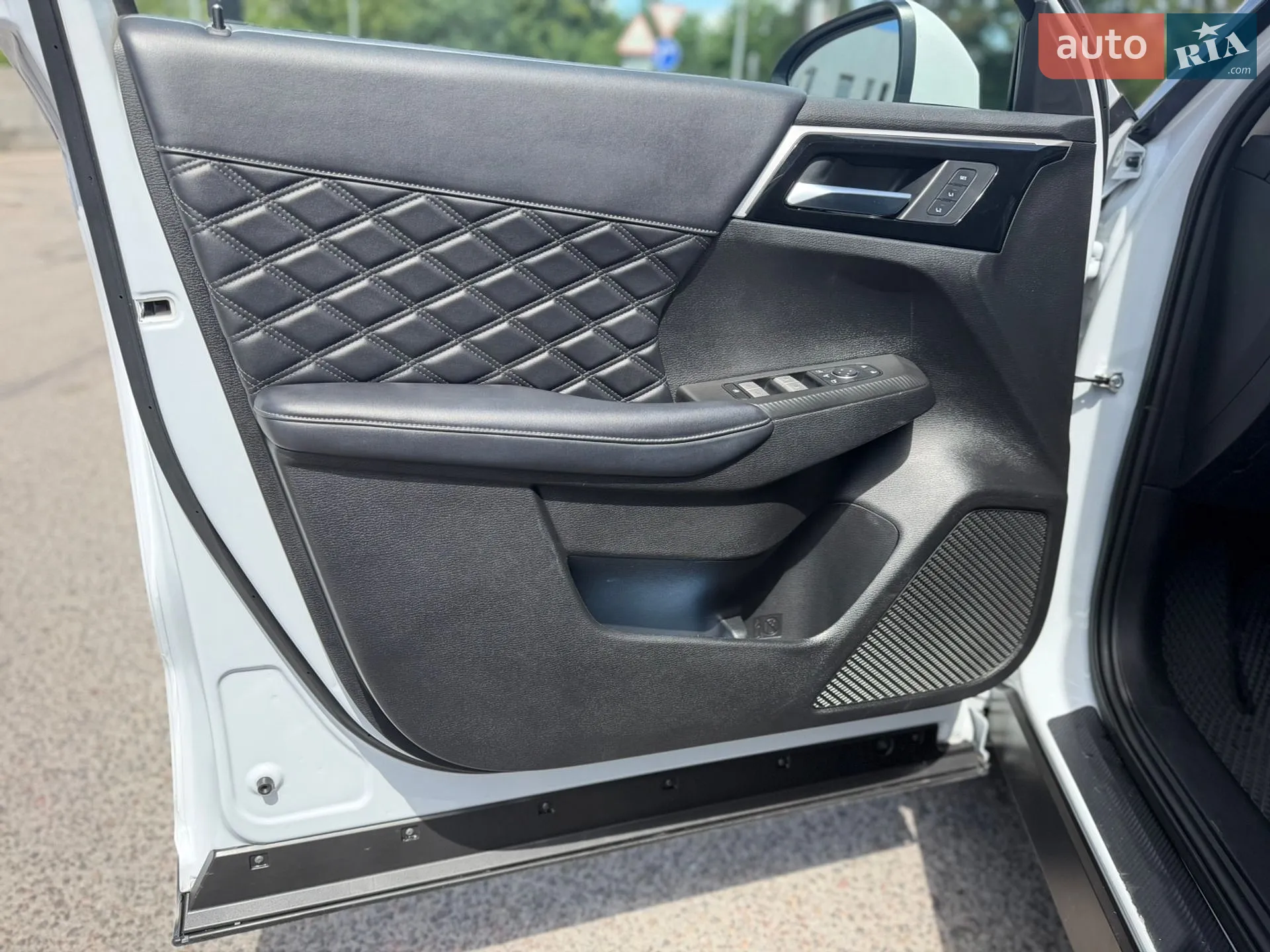 2024 Mitsubishi Outlander - мініатюра 22