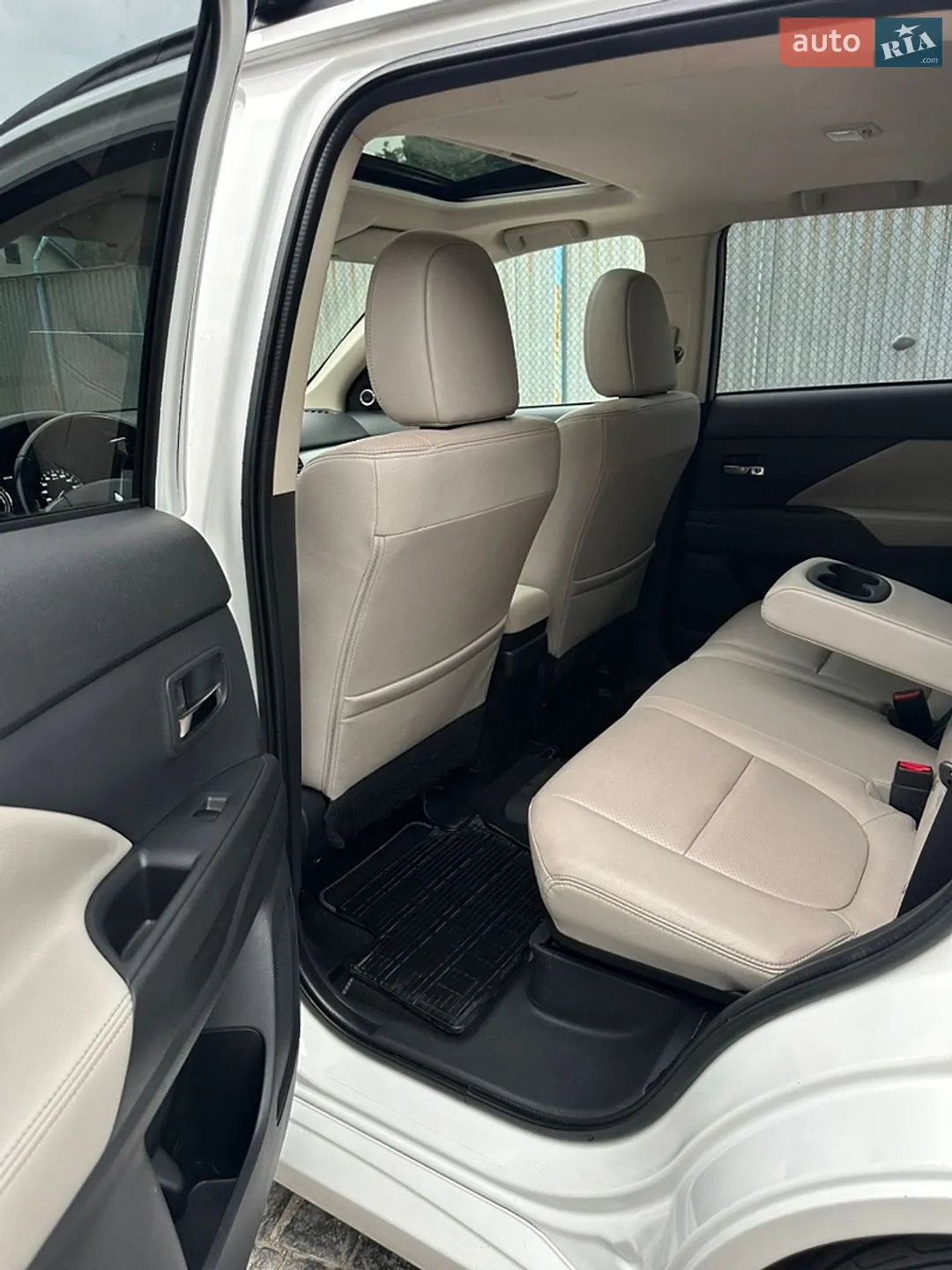2013 Mitsubishi Outlander - мініатюра 26