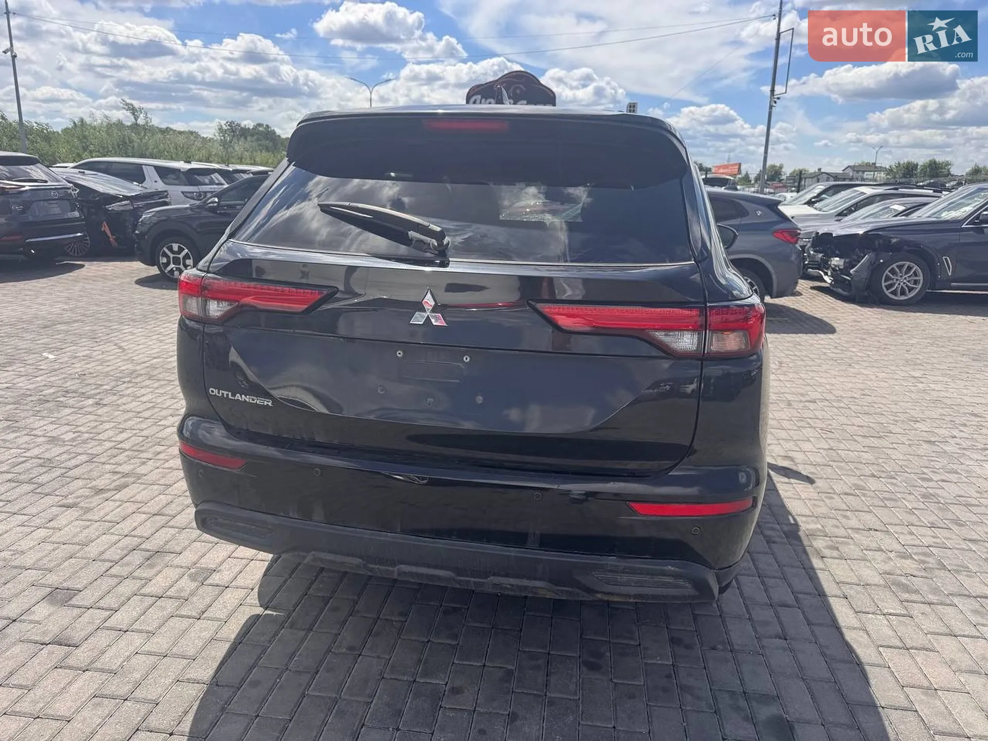 2021 Mitsubishi Outlander - мініатюра 7