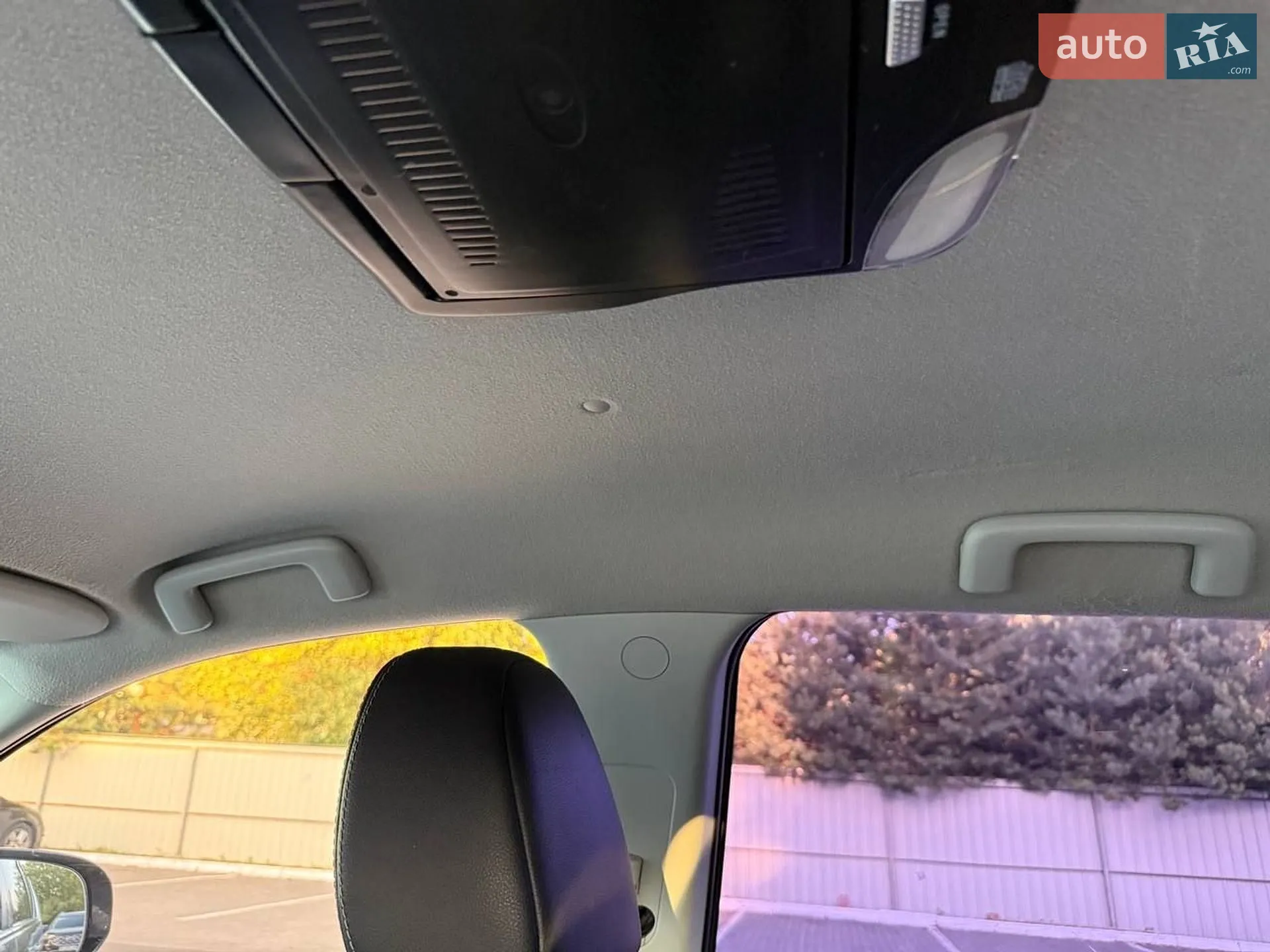 2010 Mitsubishi Outlander - мініатюра 28