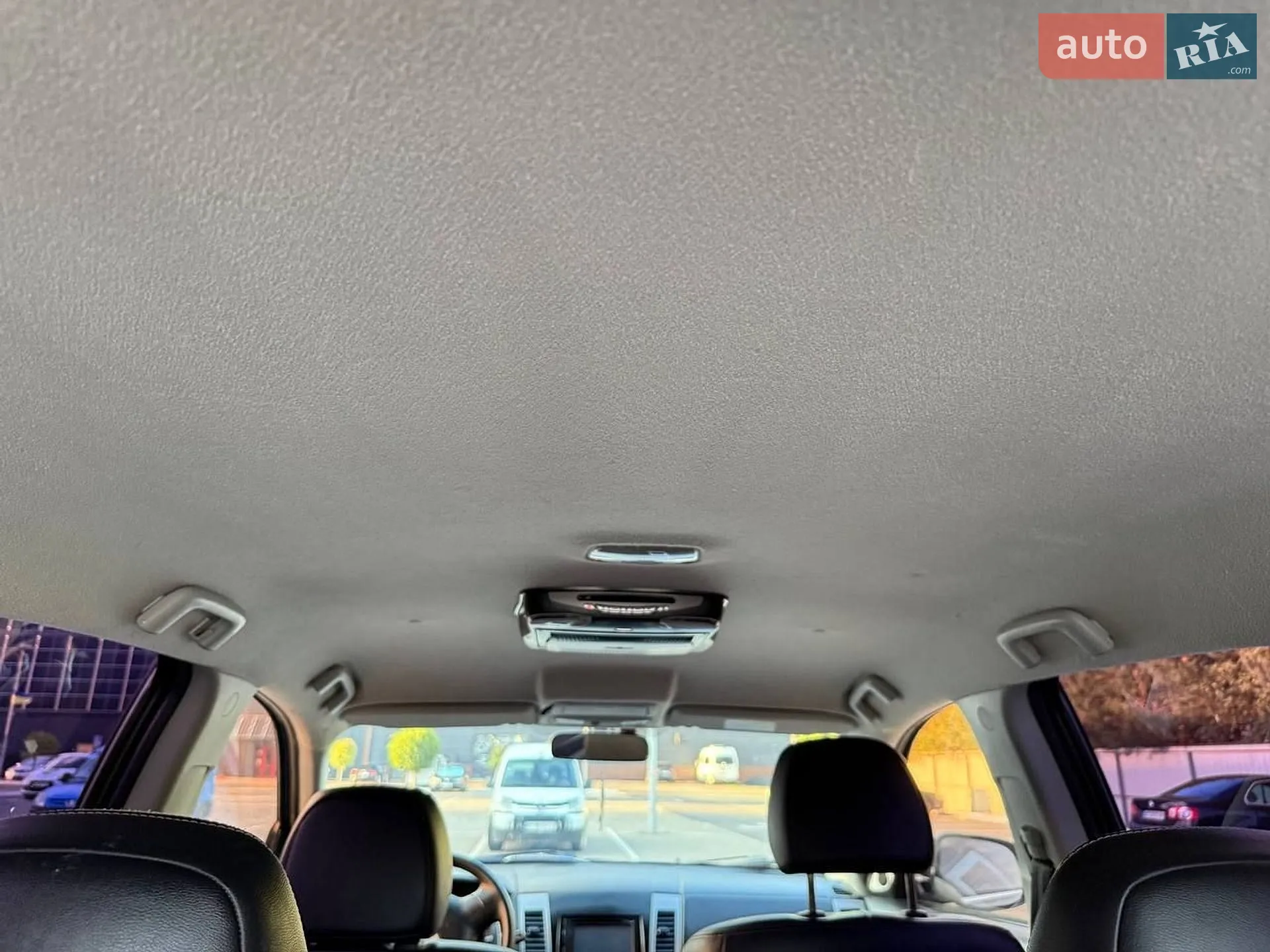 2010 Mitsubishi Outlander - мініатюра 38