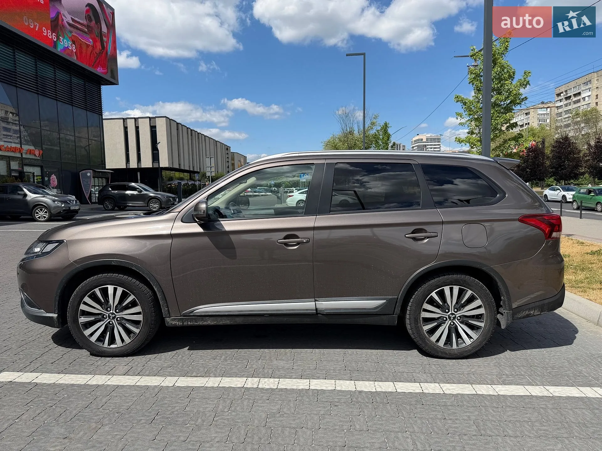 2018 Mitsubishi Outlander - мініатюра 3