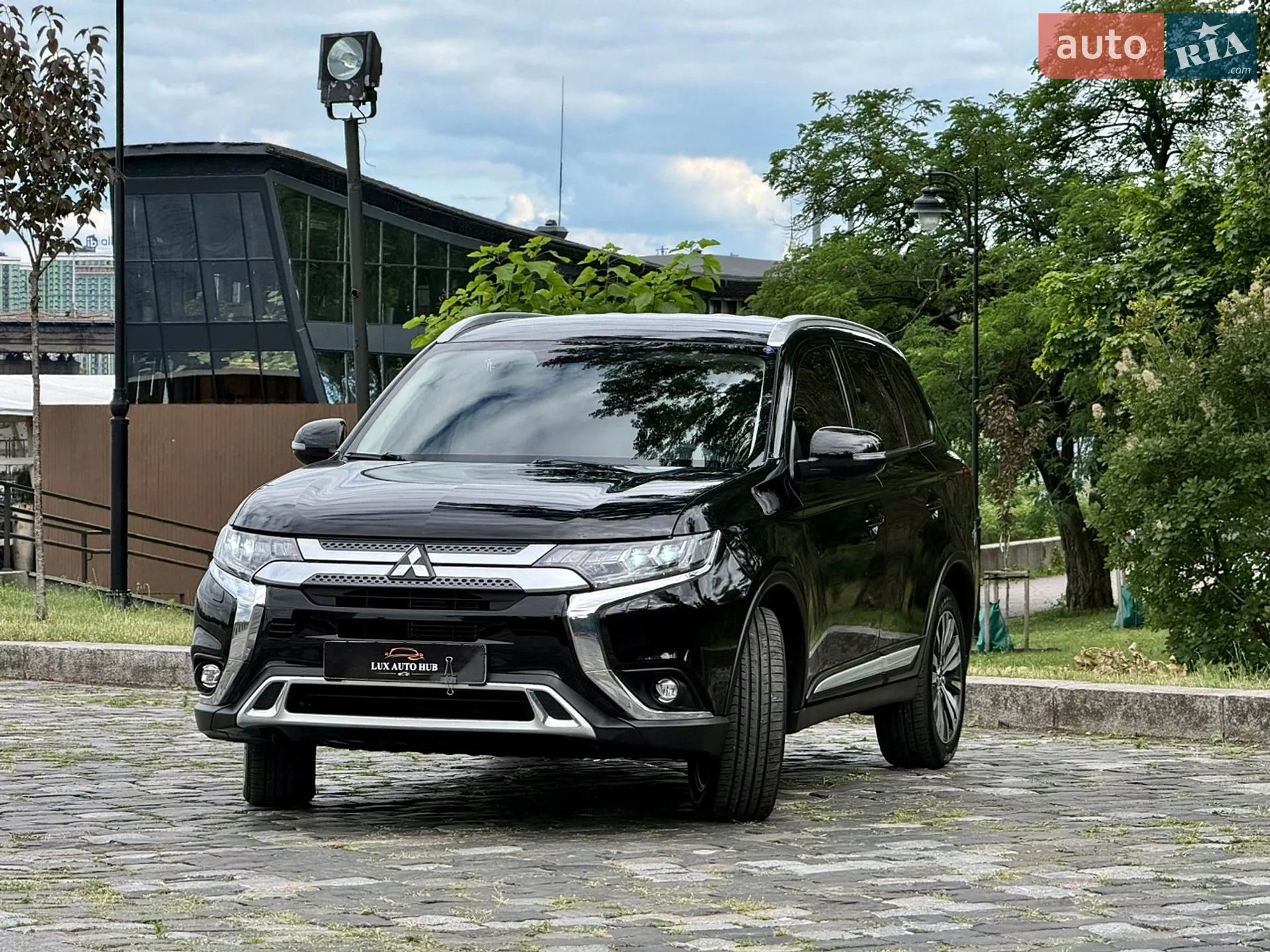 2021 Mitsubishi Outlander - мініатюра 4