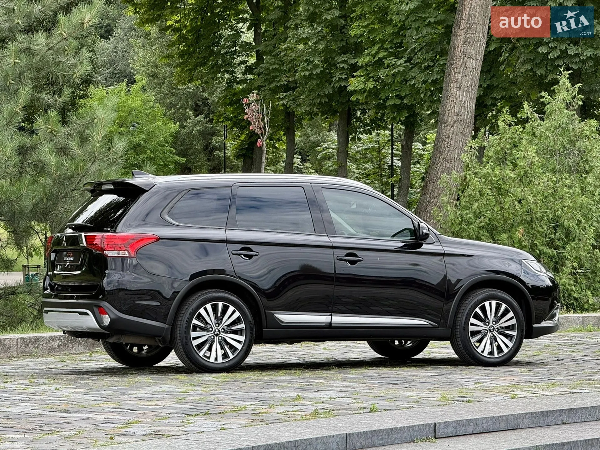 2021 Mitsubishi Outlander - мініатюра 173