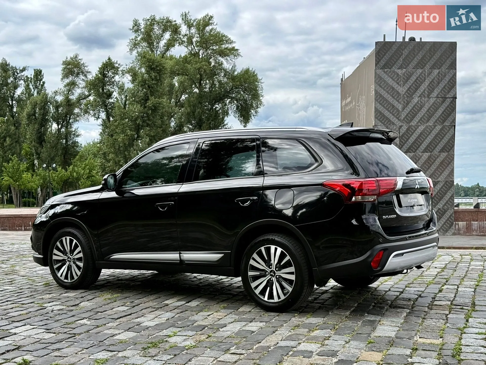 2021 Mitsubishi Outlander - мініатюра 183
