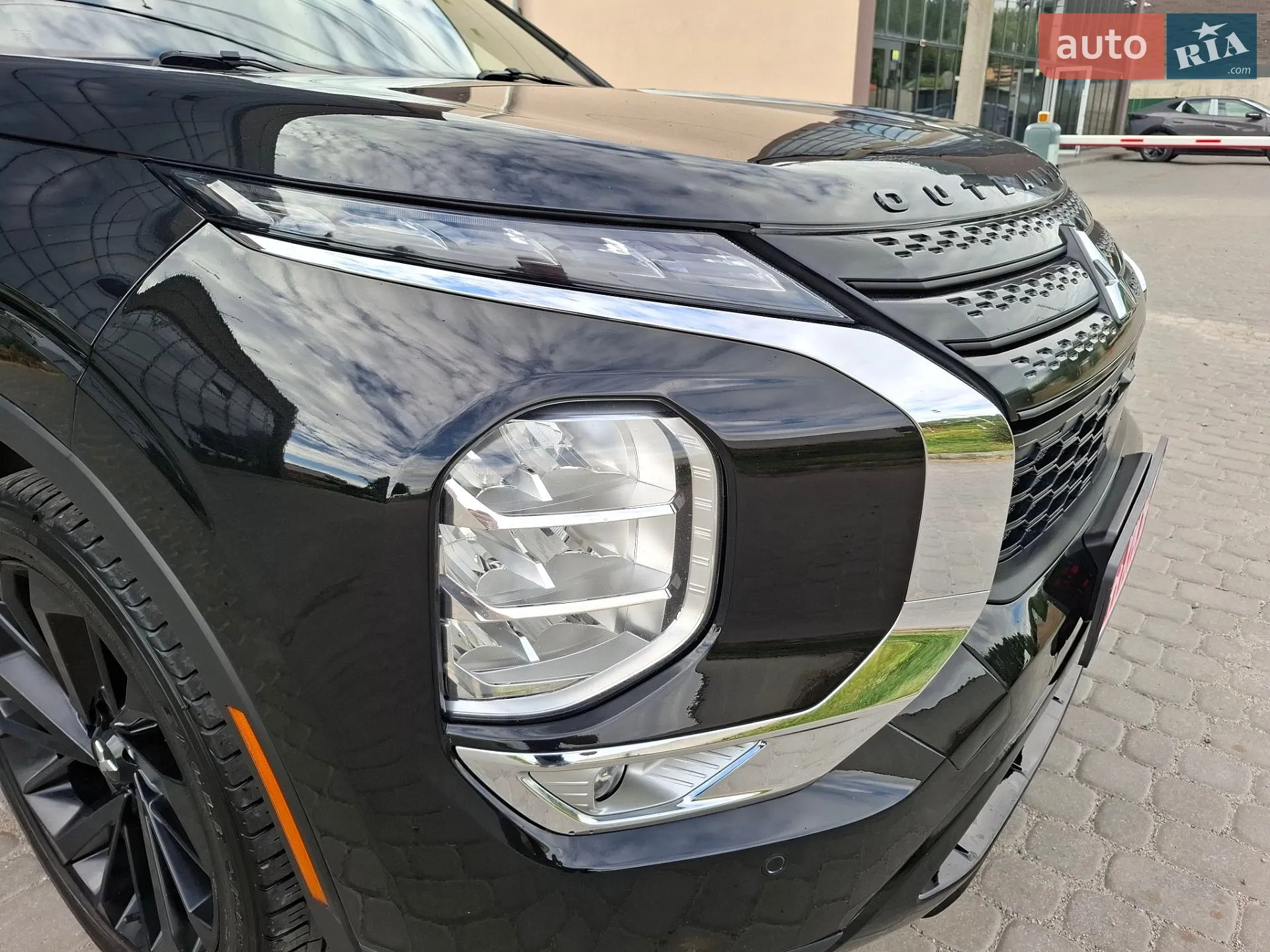 2022 Mitsubishi Outlander - мініатюра 8