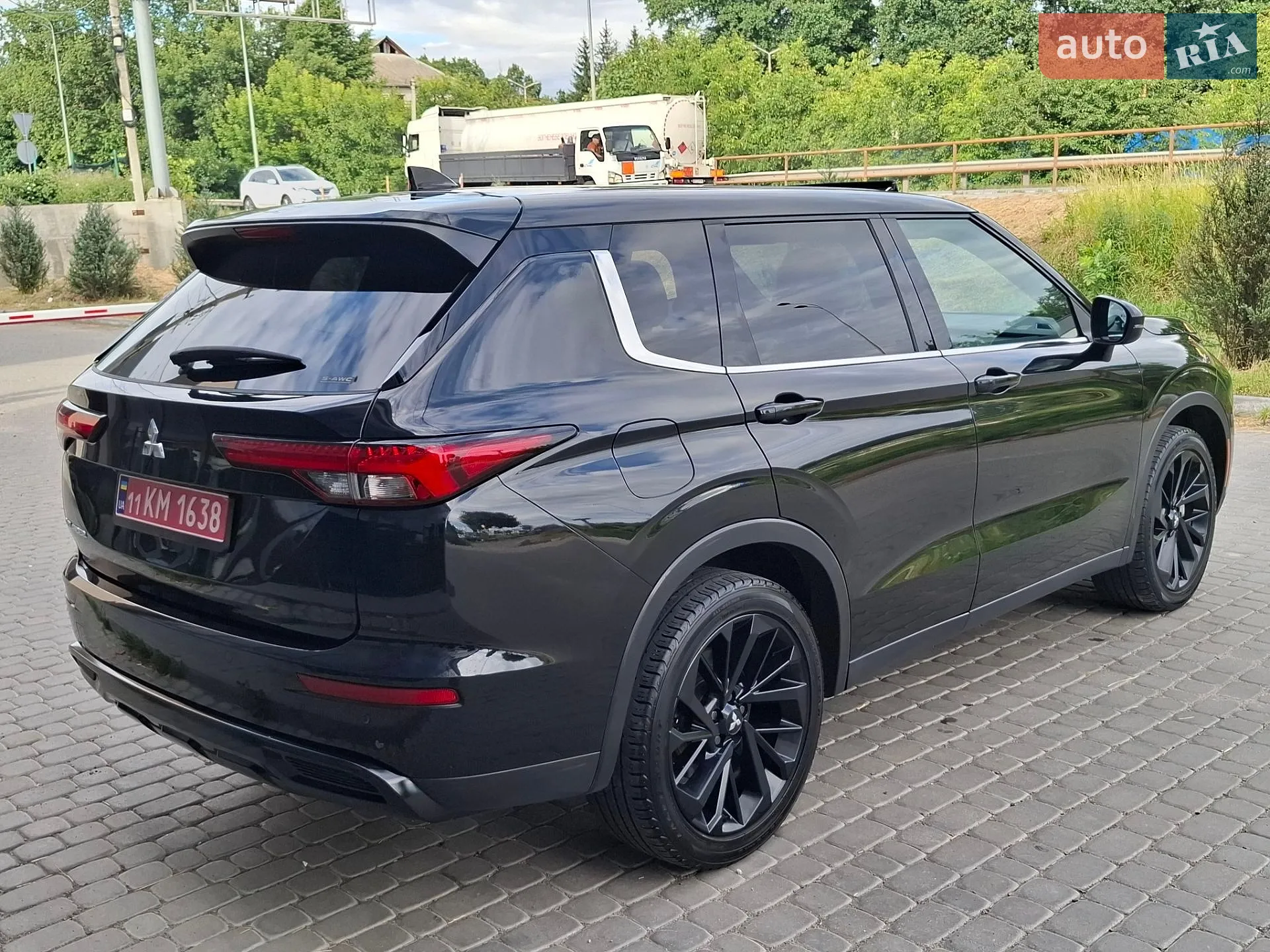 2022 Mitsubishi Outlander - мініатюра 12