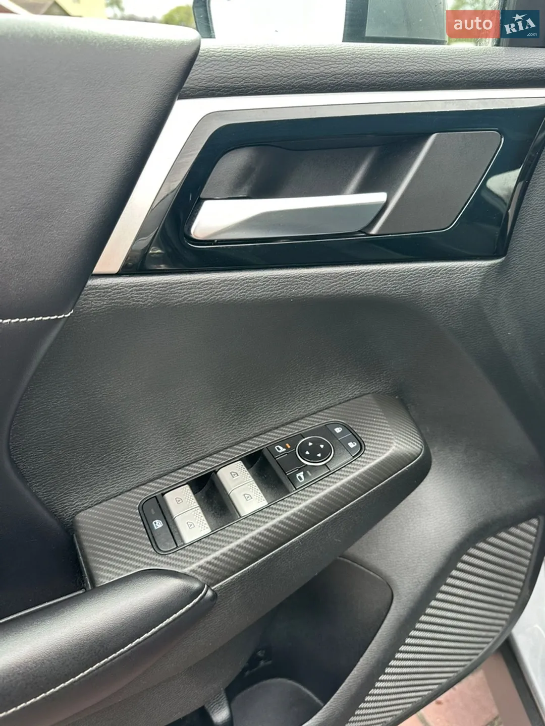 2021 Mitsubishi Outlander - мініатюра 39