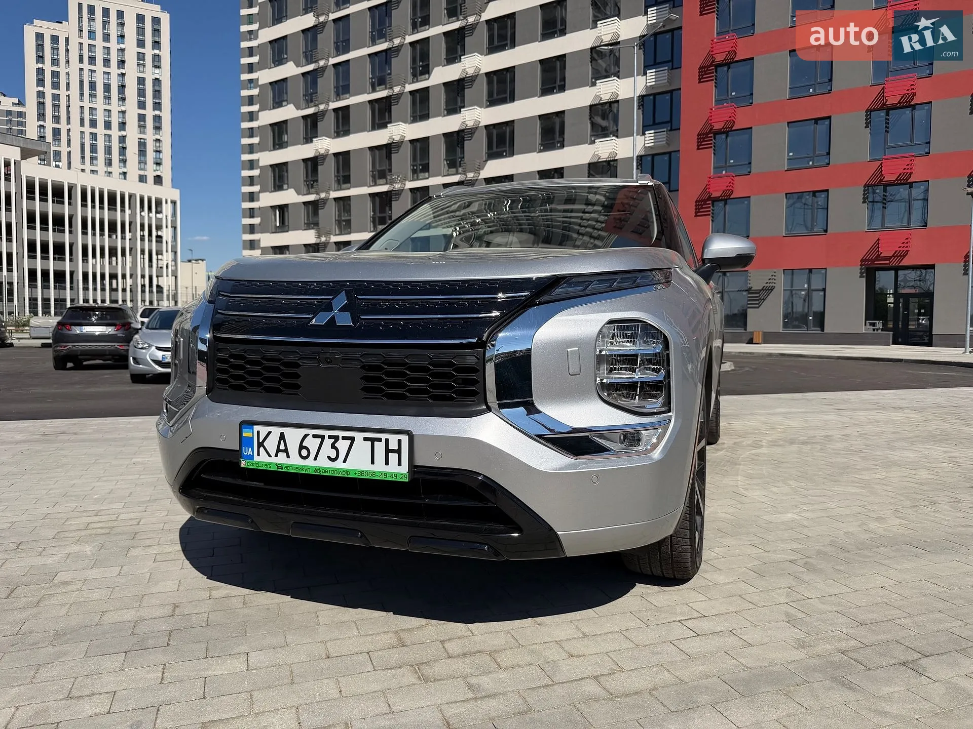 2022 Mitsubishi Outlander - мініатюра 3