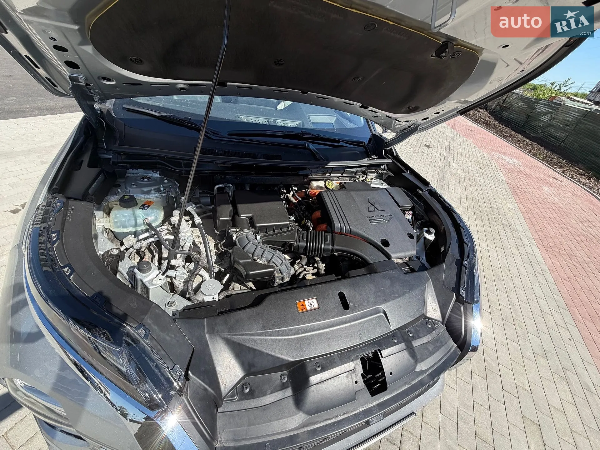 2022 Mitsubishi Outlander - мініатюра 17